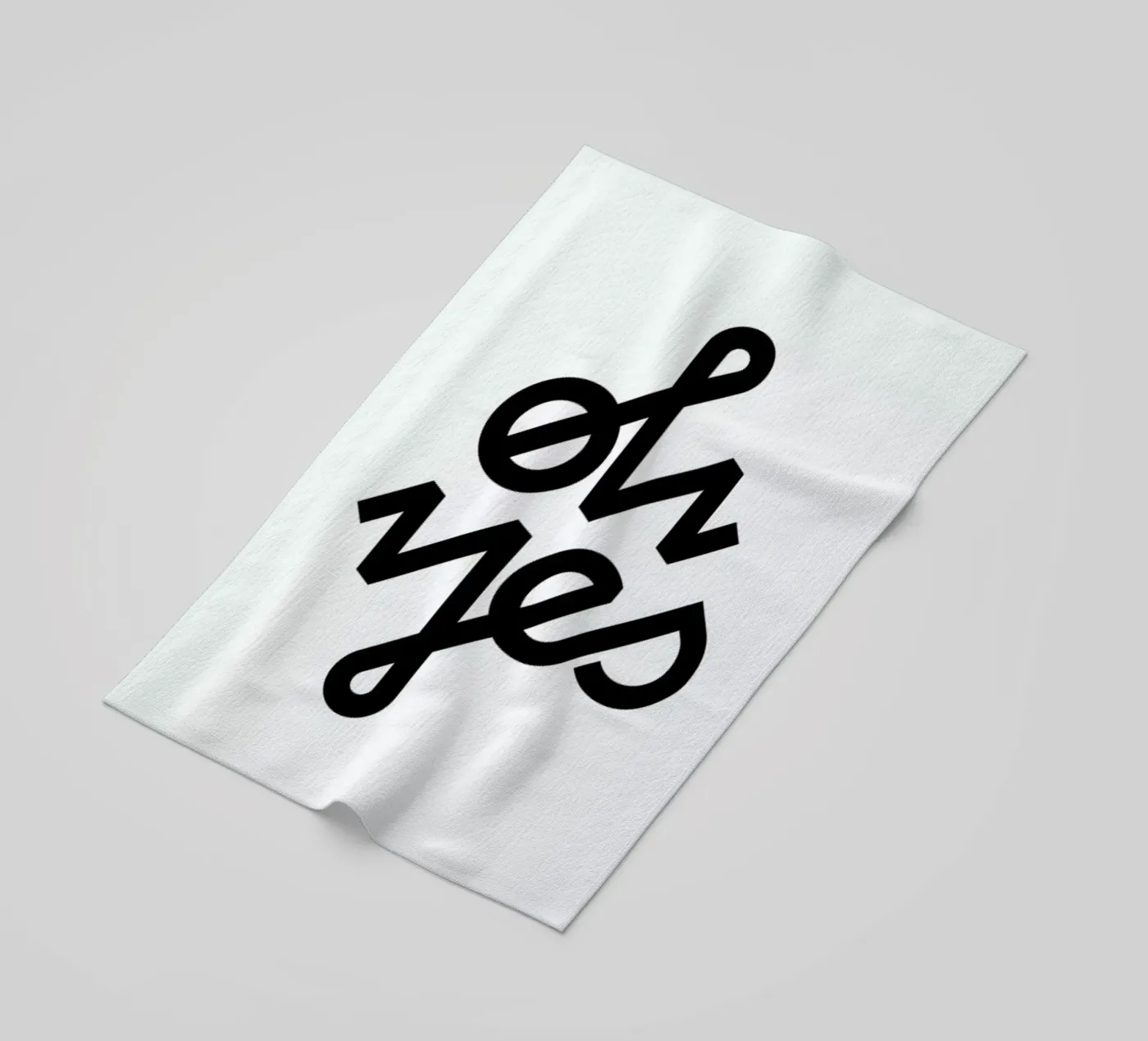 Oh Yes telo mare da BLAEK Design Studio