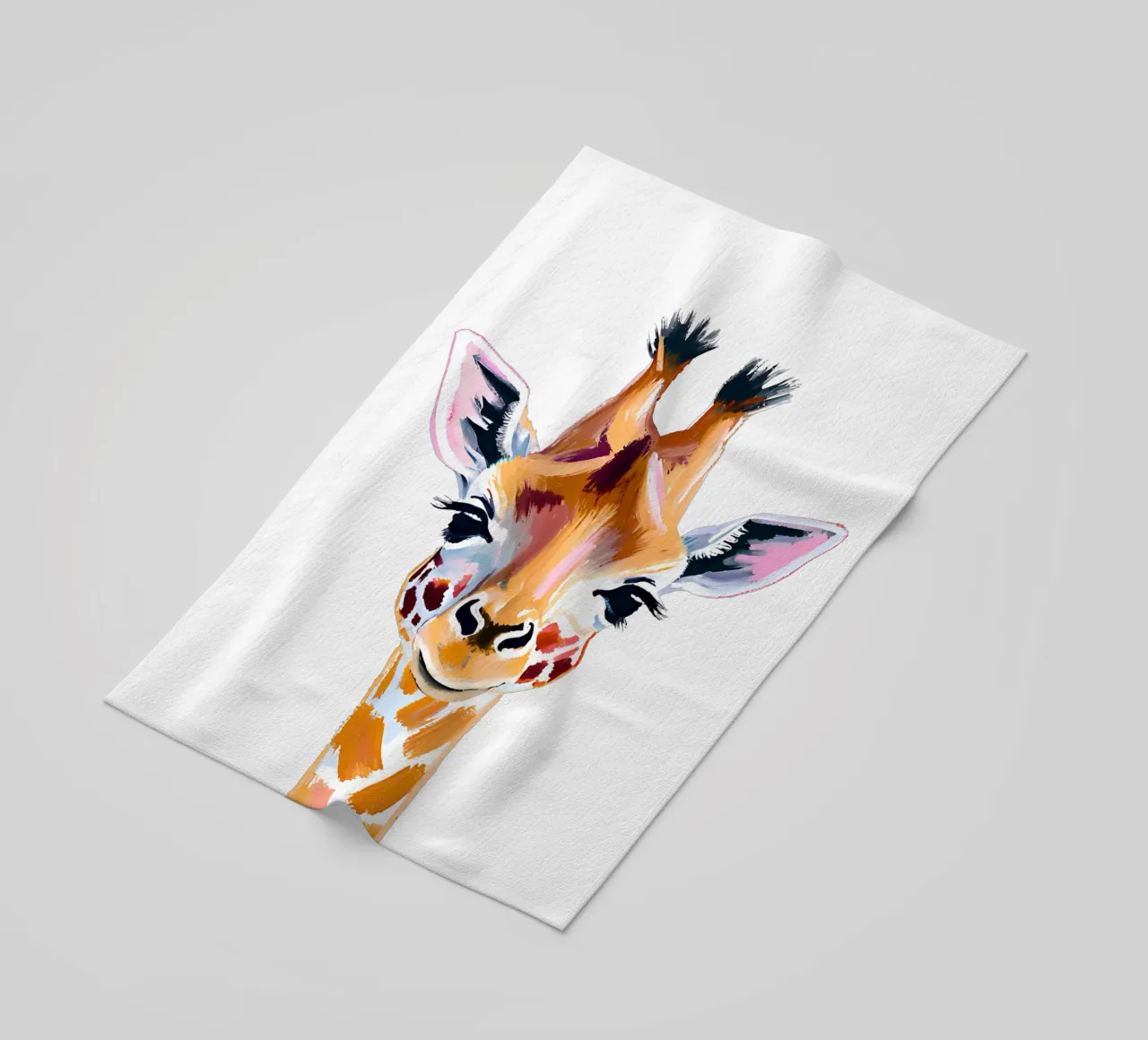 Kleine Giraffe beach towel by Ohkimiko