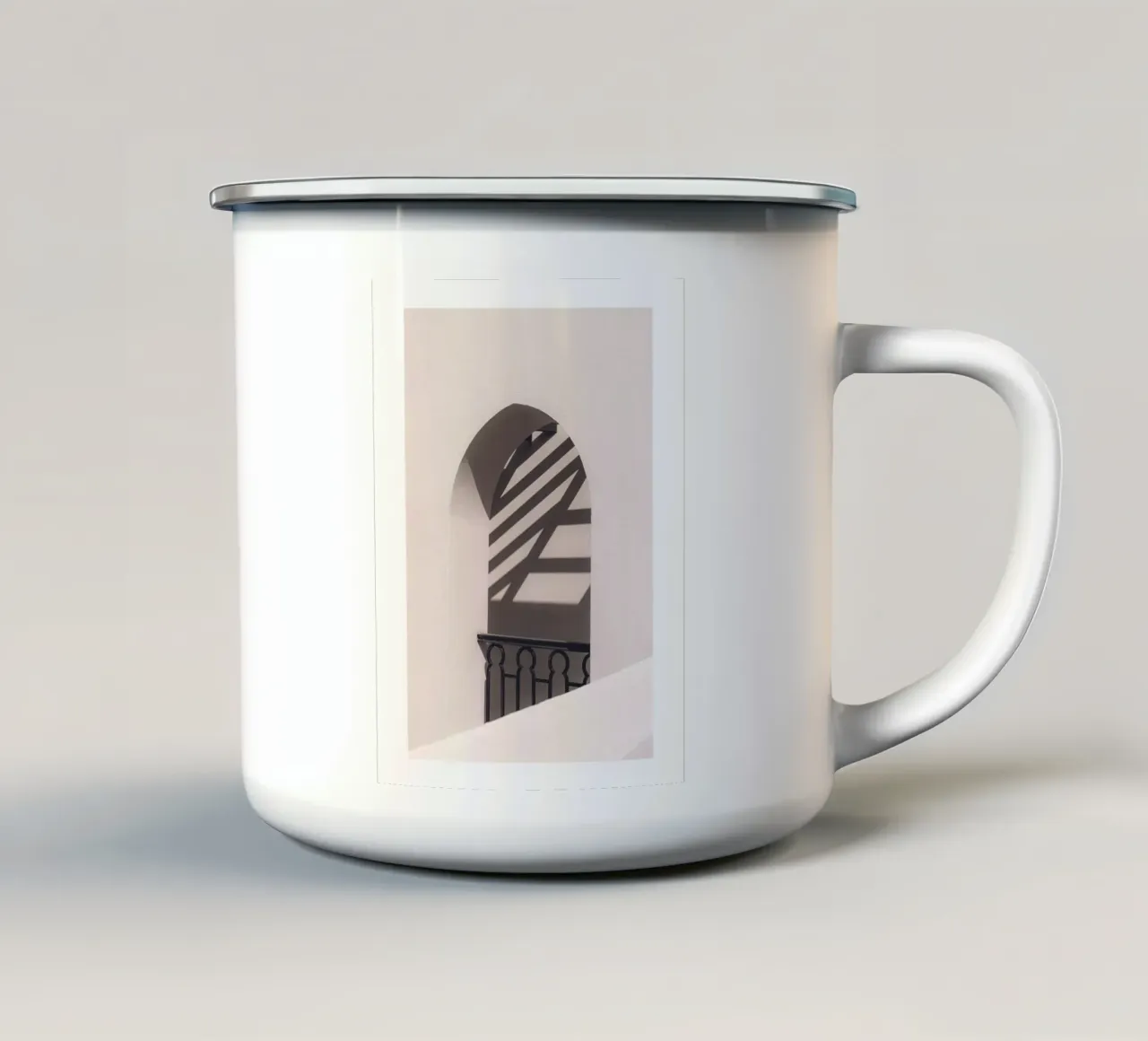 Architettura minimalista - Ombre geometriche tazza in smalto da Whole©