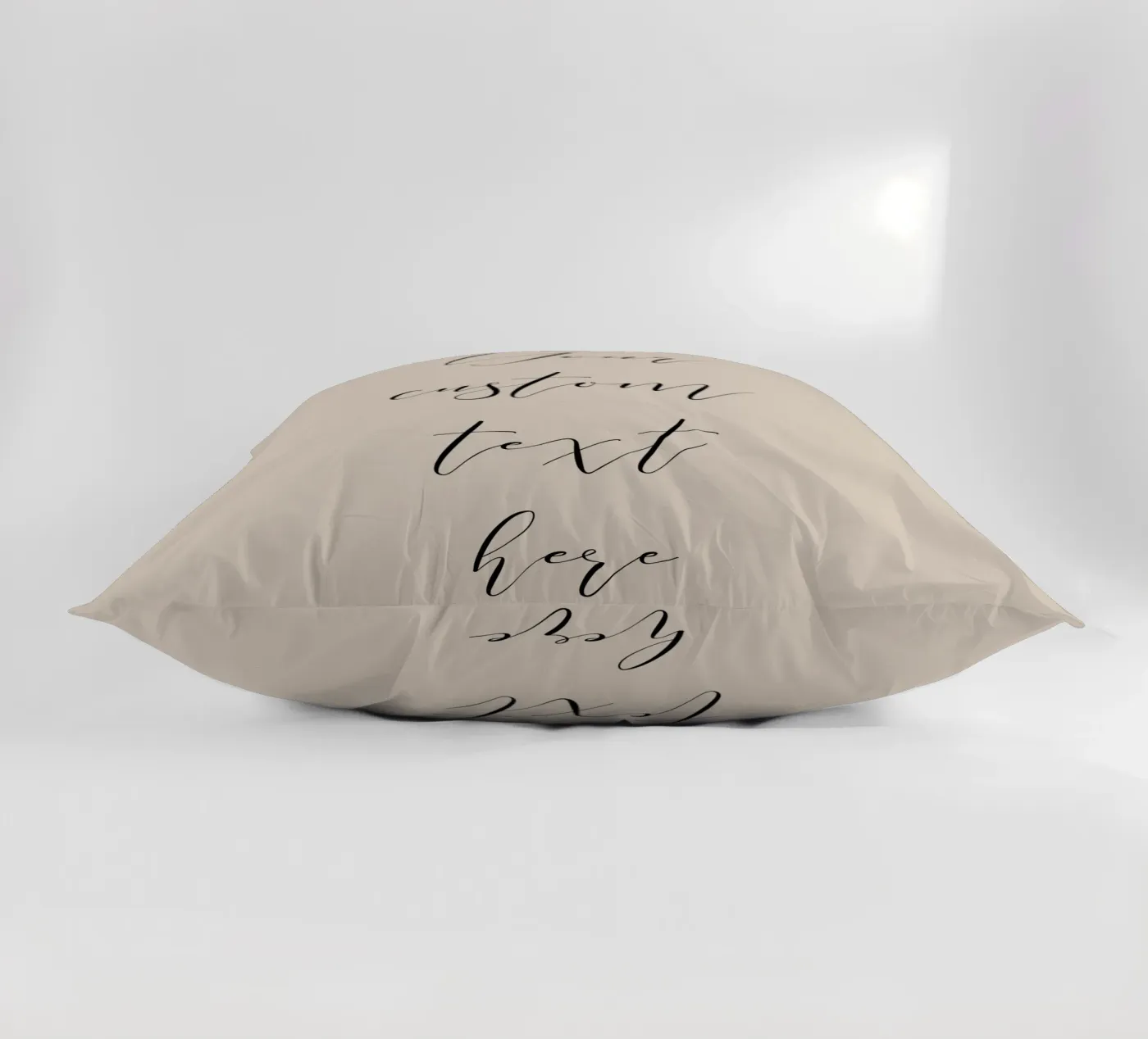 Personalisierter Kunstdruck mit individuellem Zitat für moderne Minimalisten Kissen von Custom Name & Quote Prints