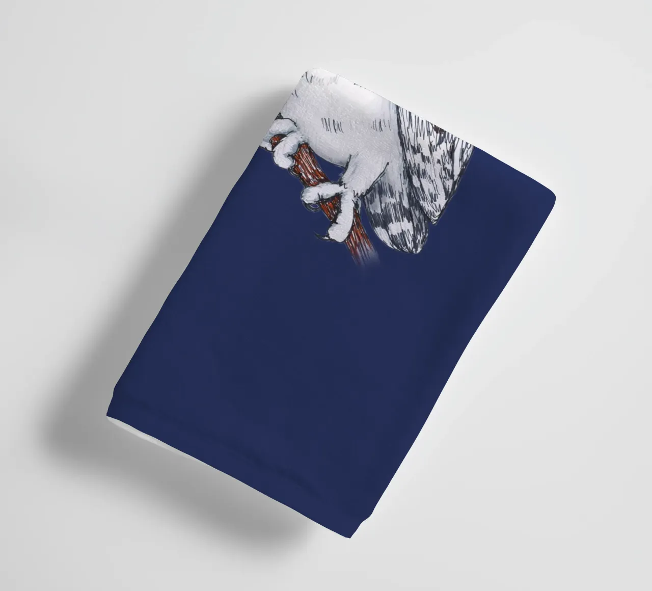 Twee mooie sneeuwuilen badhanddoek van BwiseLizzy
