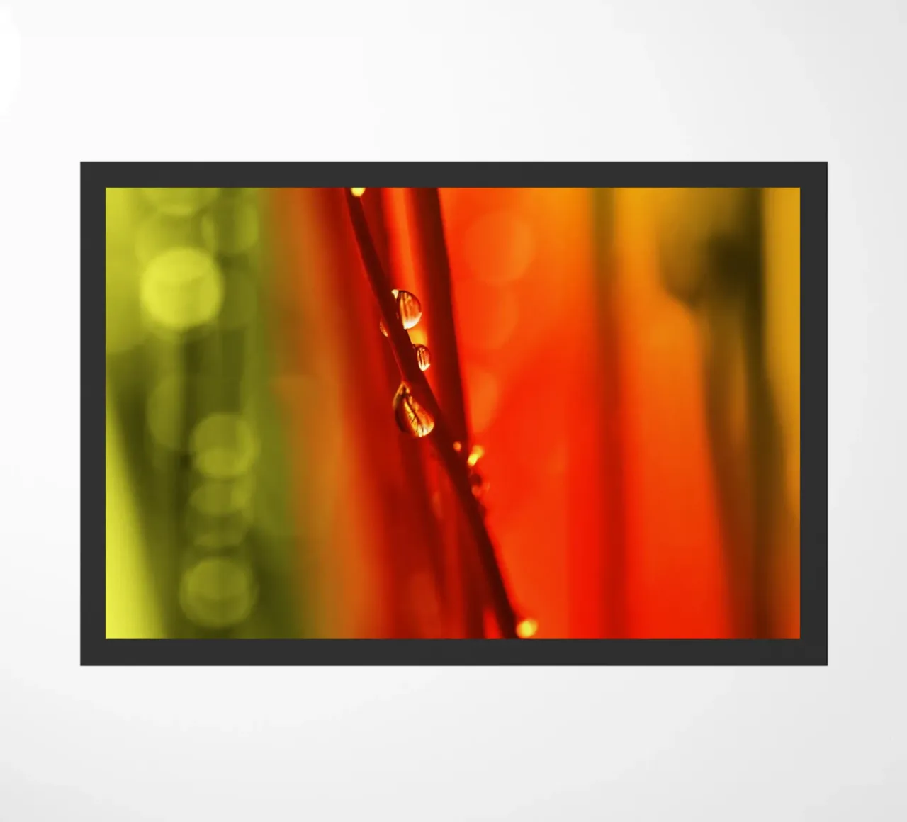 Wassertropfen Fußmatte von Atteloi Fotografie