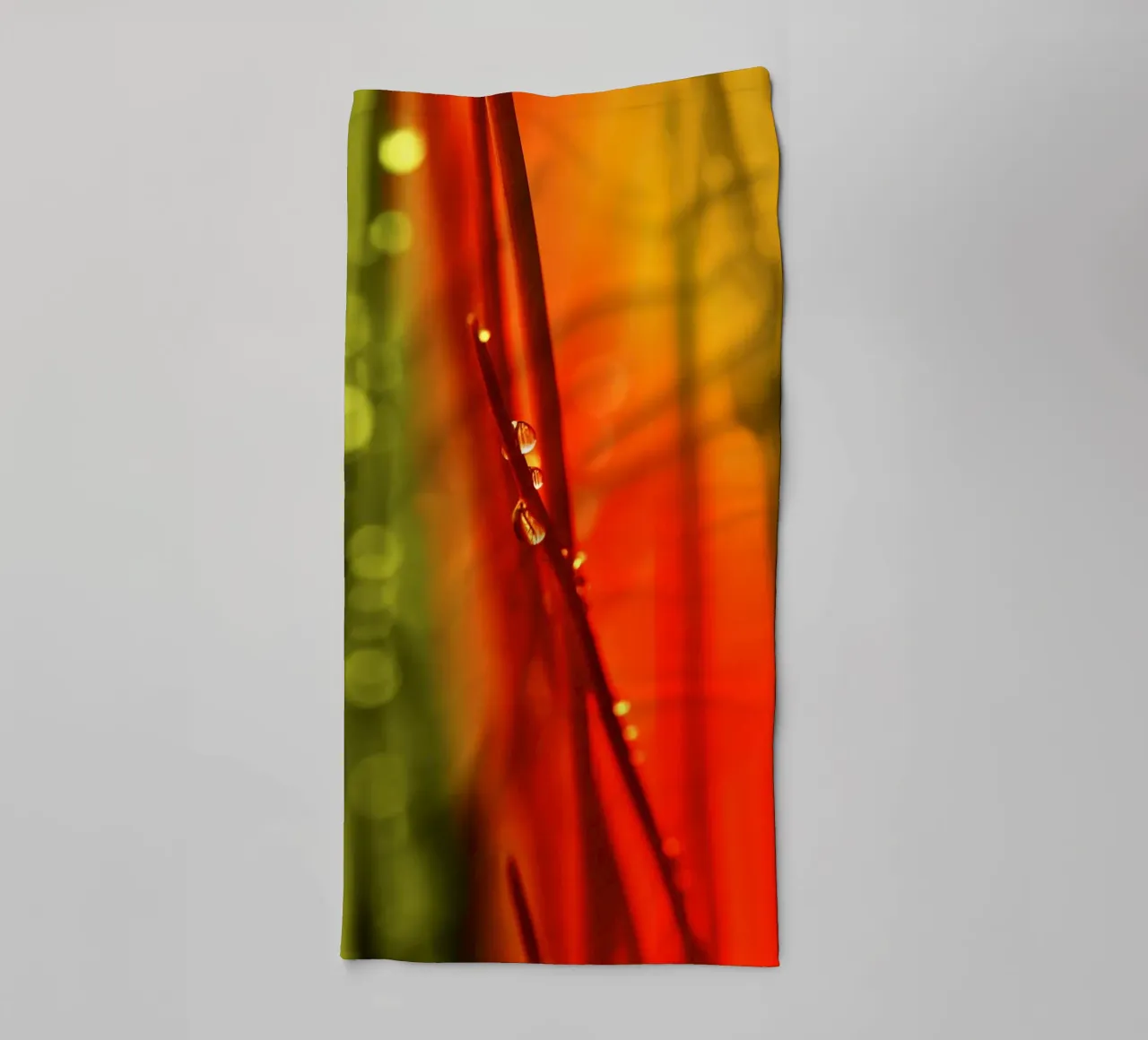 water droplet Handtuch von Atteloi Fotografie