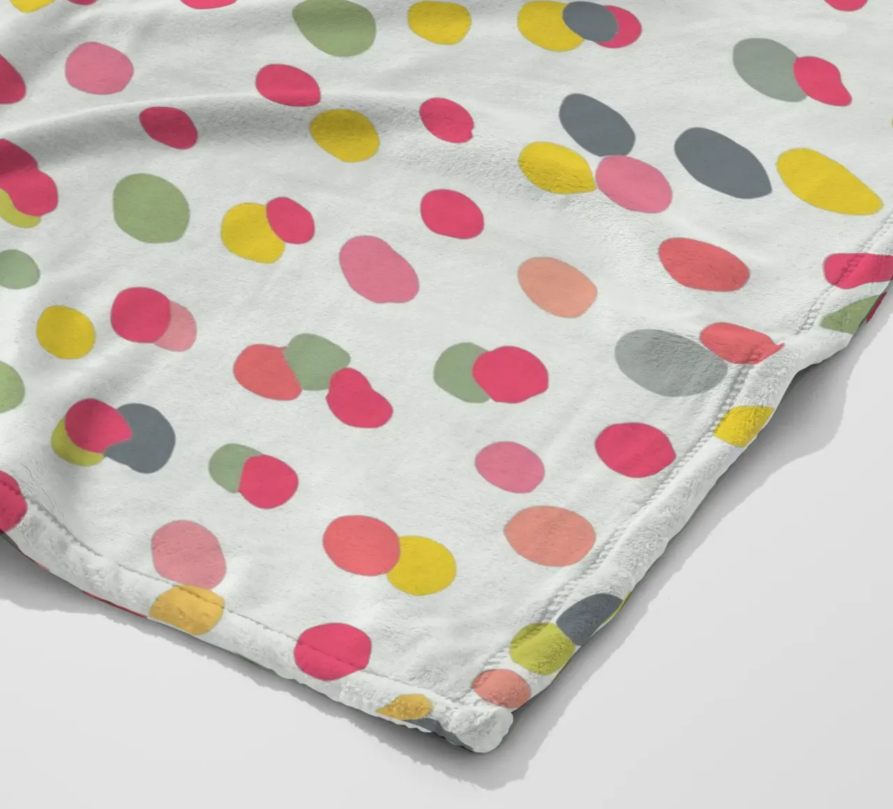 Confetti Dots Pattern Fleecedecke von MORINA FLAW