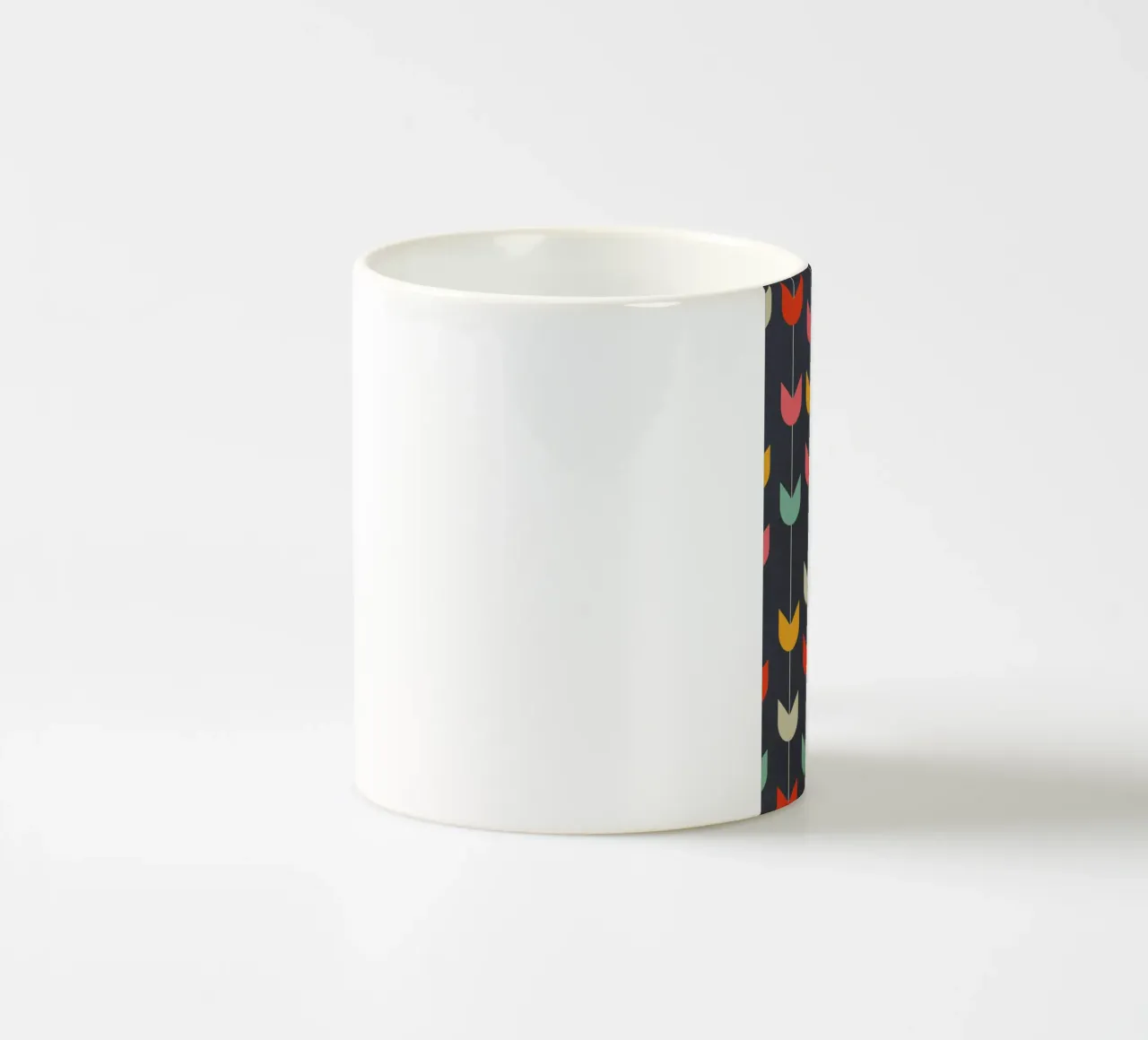 Tulips tazza in ceramica da Tracie Andrews