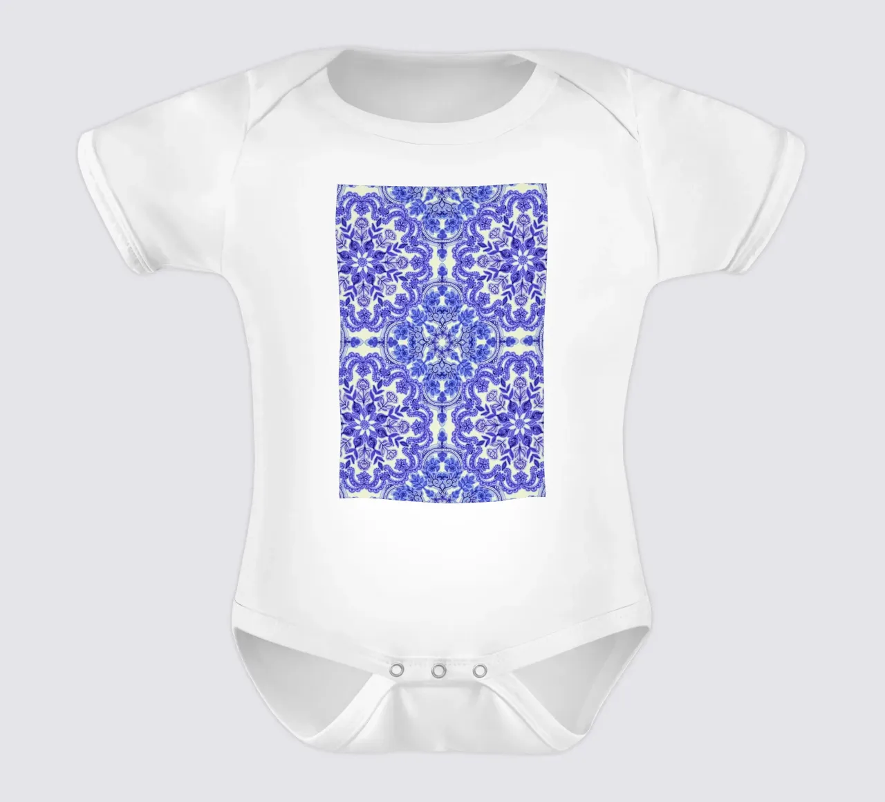 Blue & White Folk Art Pattern body neonato maniche corte da Micklyn Le Feuvre