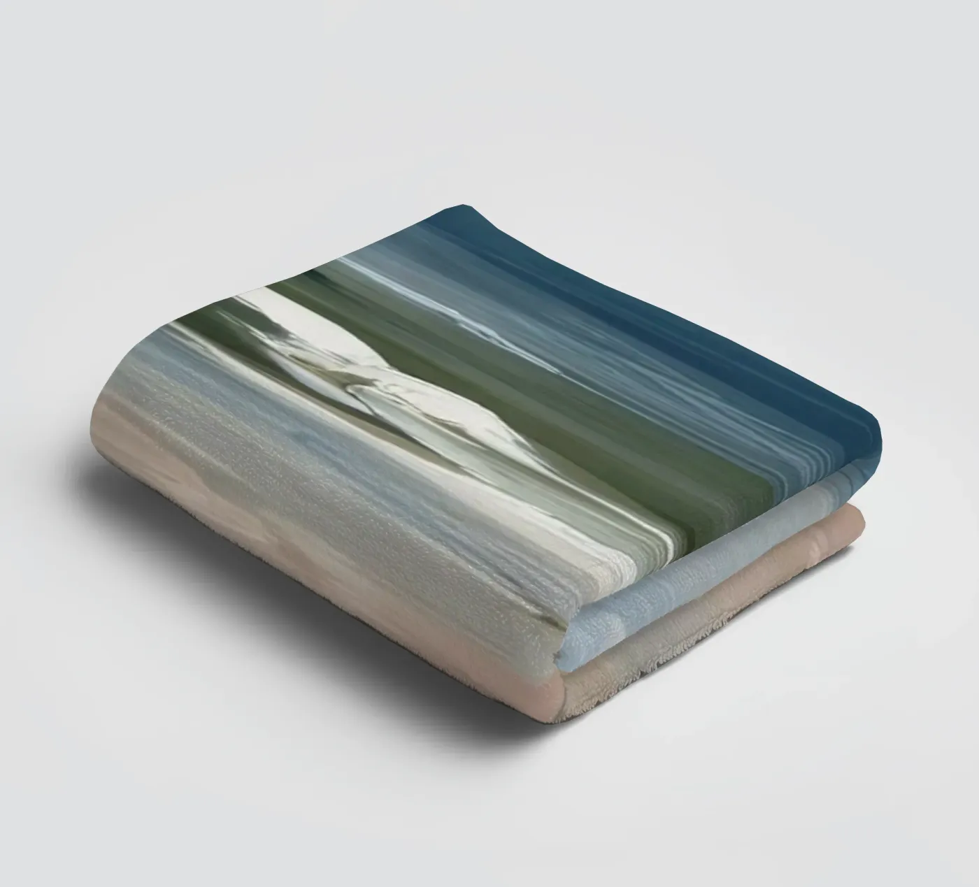 Ruhe an der Küste Handtuch von M.A.Z.U.N.