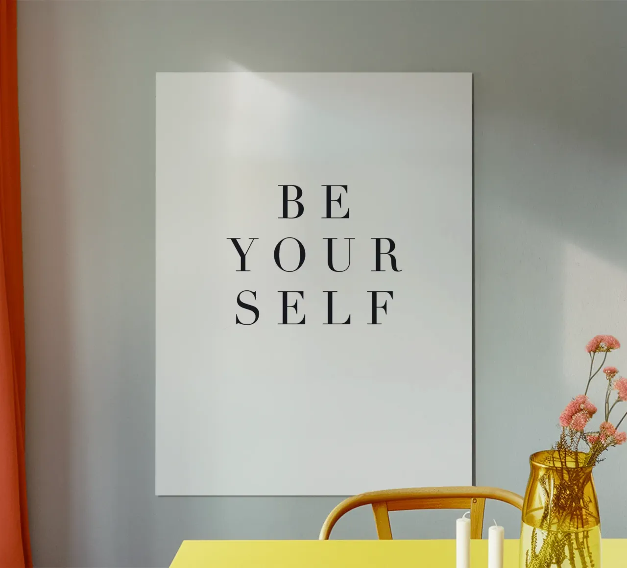 Be Yourself - Design de citation minimaliste poster de Whole©