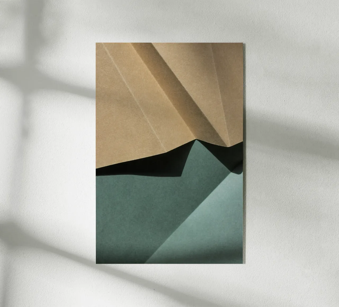 Papers and Shadows 2 plexiglass da Mareike Böhmer Photography