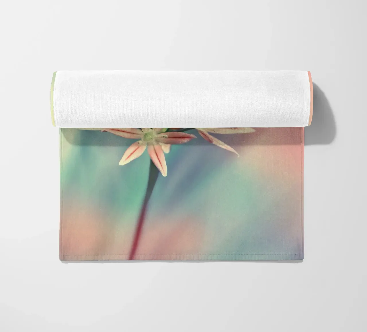 fiore pastello telo mare da Atteloi Fotografie