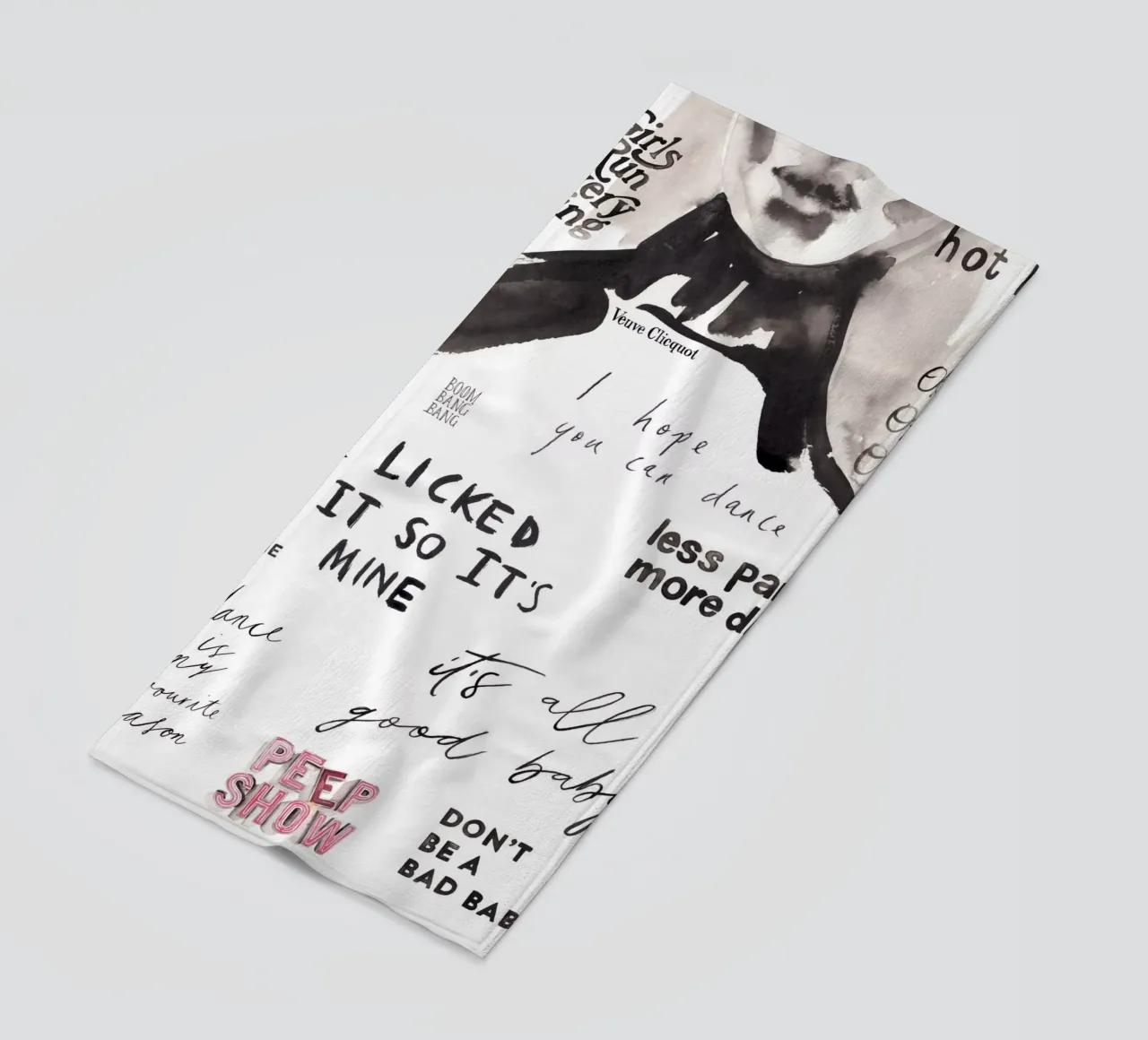 Push Play Repeat strandhanddoek van Victoria Verbaan