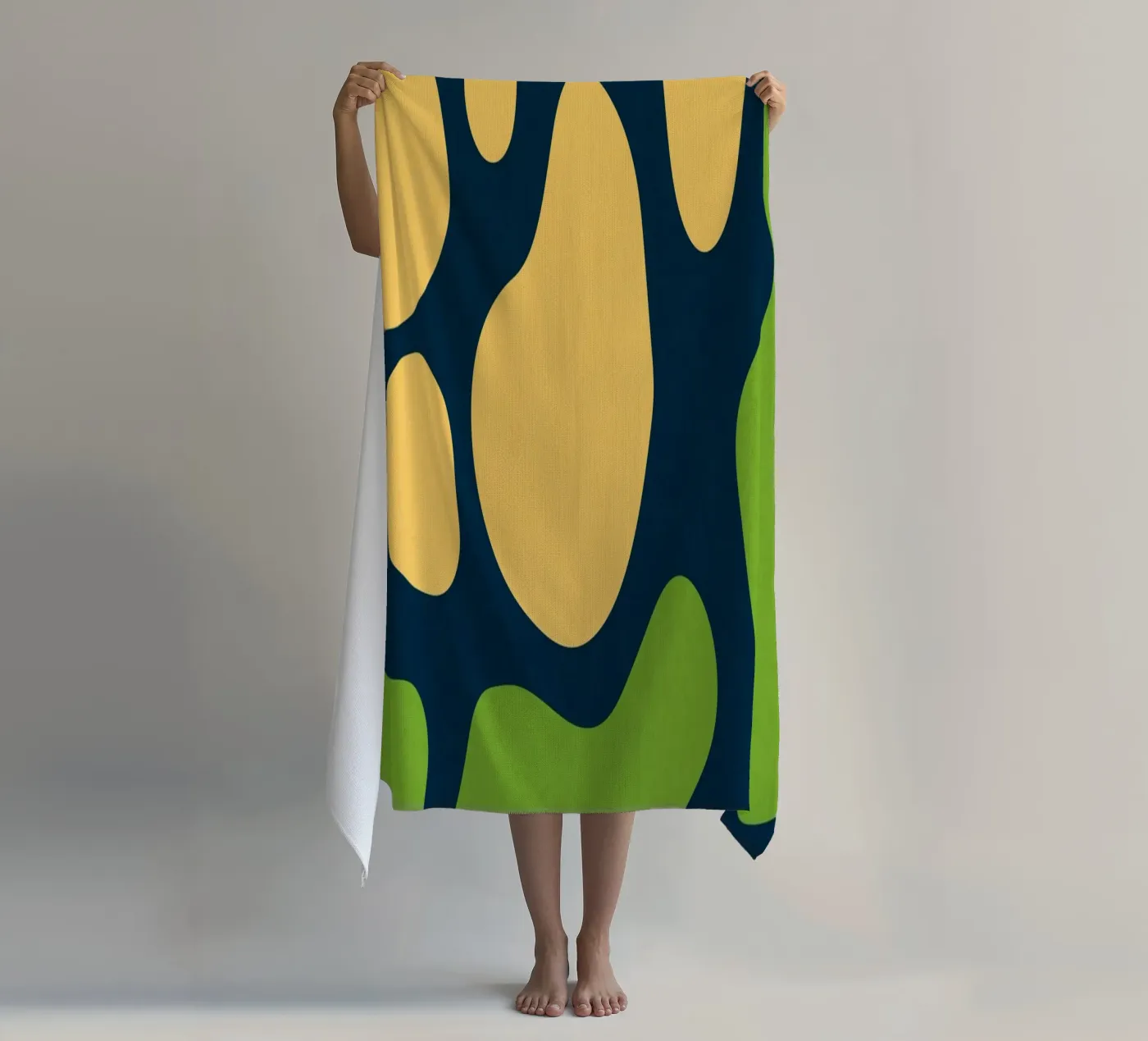 V85 Strandtuch von shellybremmer -swirls