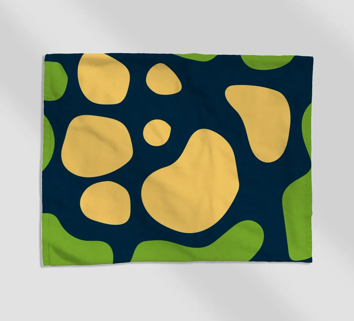 V85 Strandtuch von shellybremmer -swirls