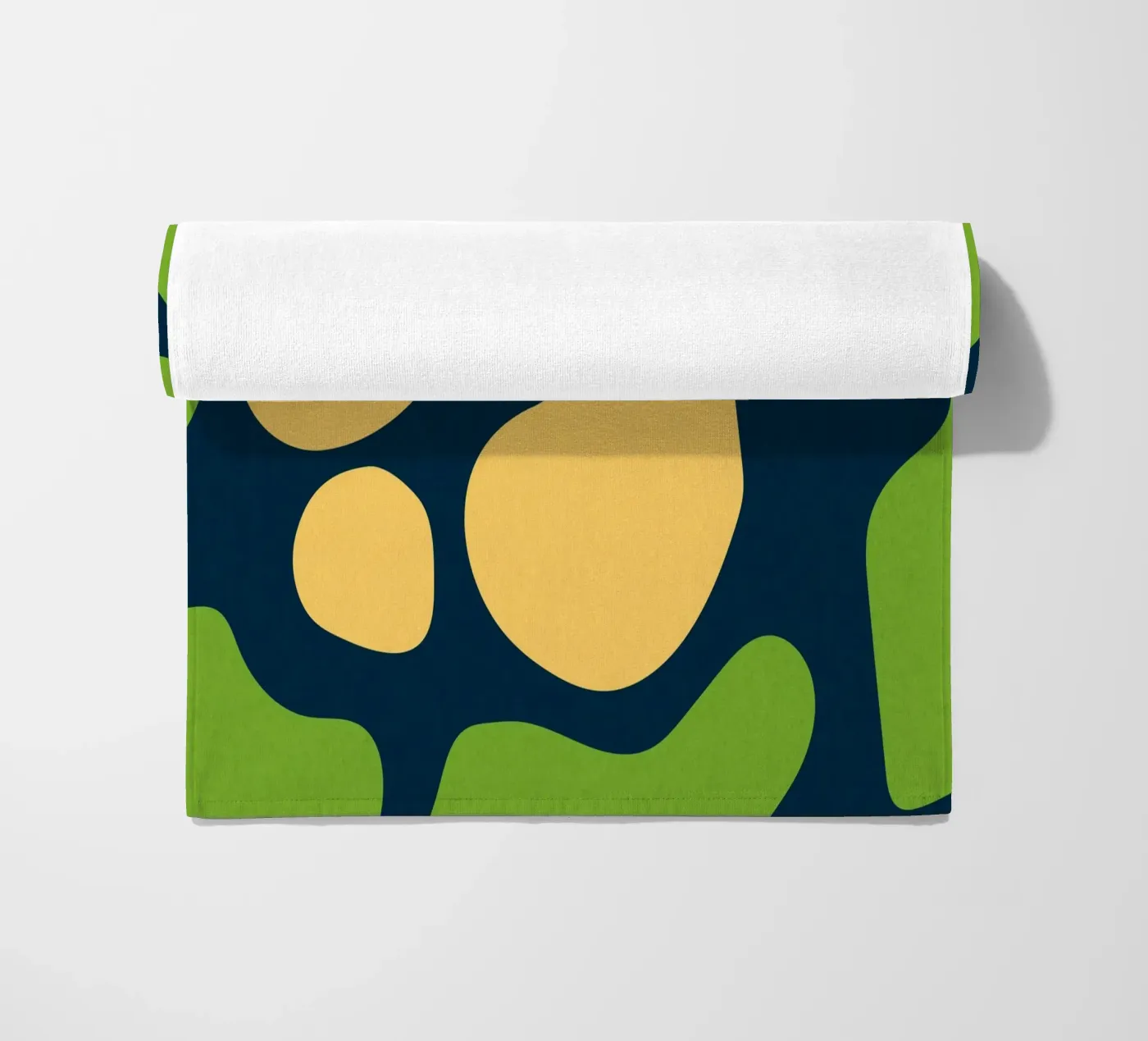 V85 Strandtuch von shellybremmer -swirls