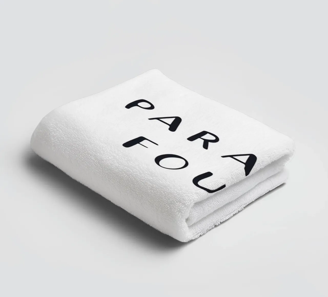 Paradise Found - Design tipografico minimalista asciugamano da bagno da Whole©