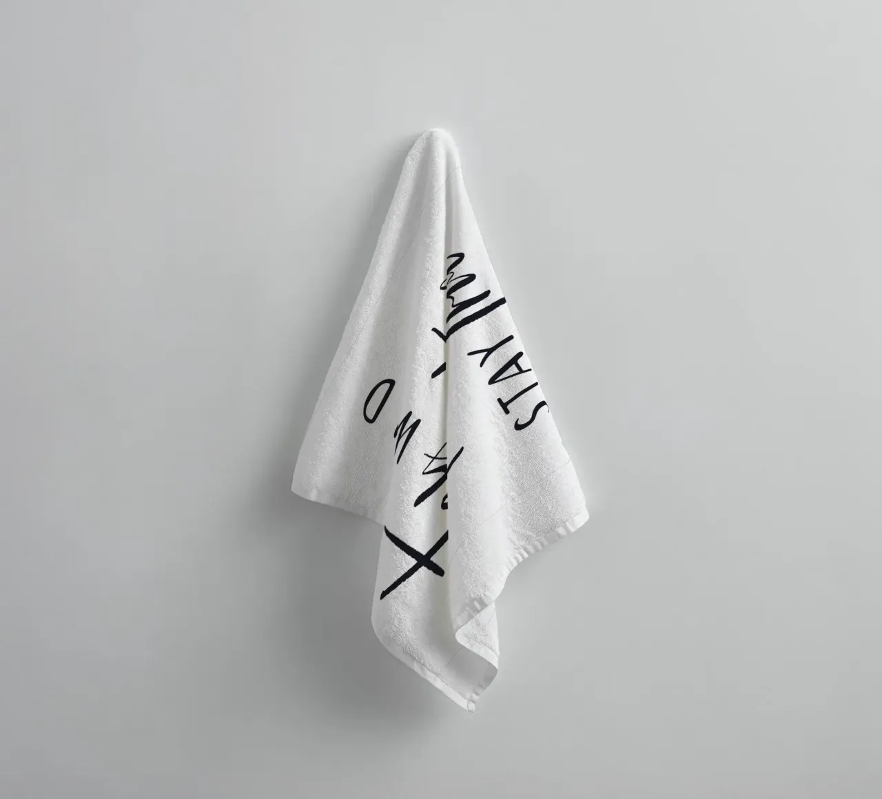 Stay Wild, Stay True - Design tipografico d'ispirazione asciugamano da bagno da Whole©