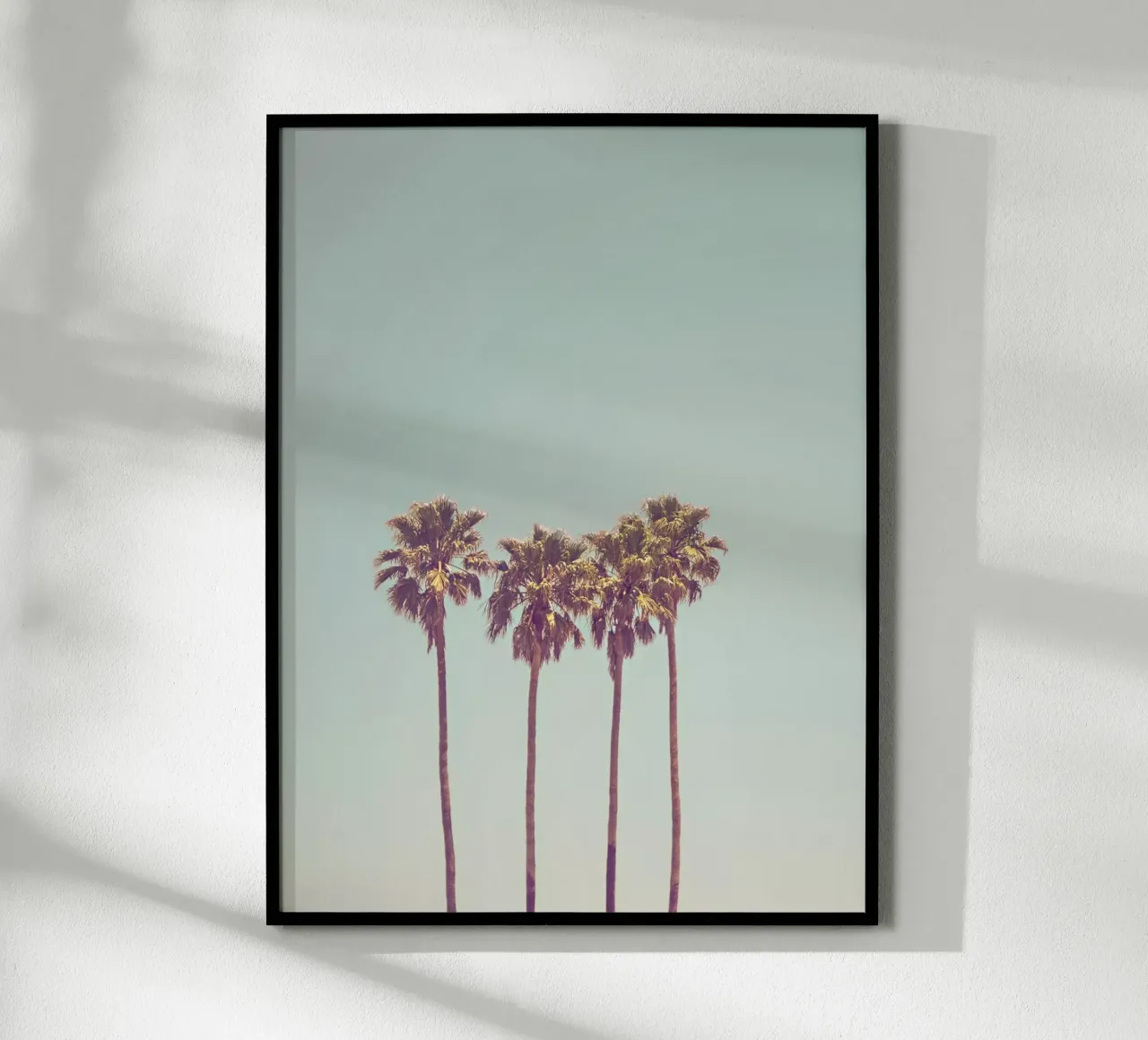 Minimalist palm art - retro summer vibes hahnemühle by Whole©