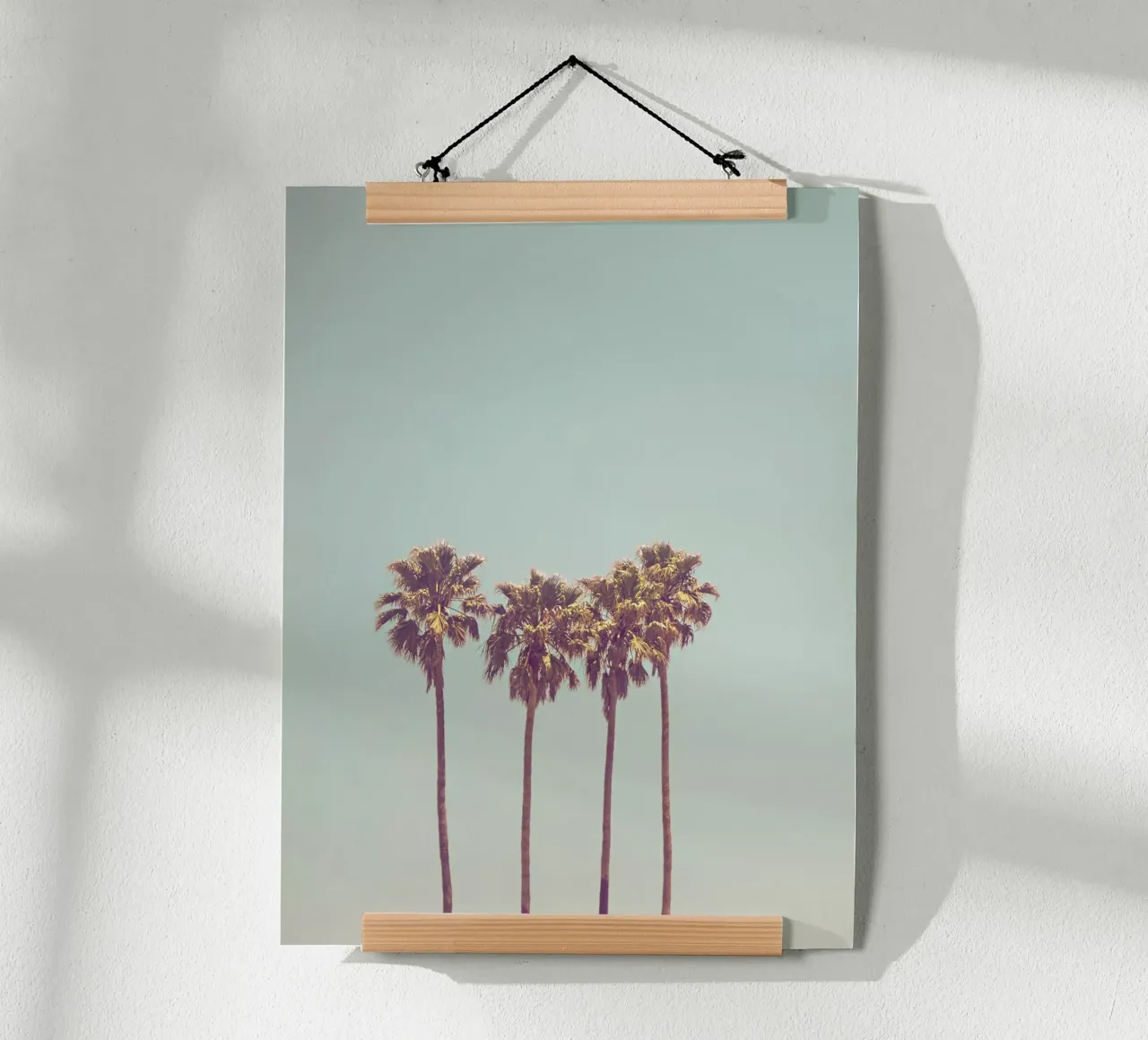 Minimalist palm art - retro summer vibes hahnemühle by Whole©