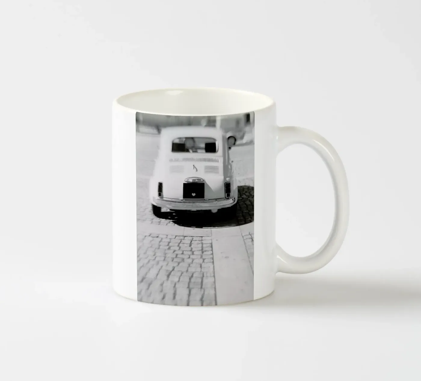 Hers Keramik Tasse von Ingrid Beddoes