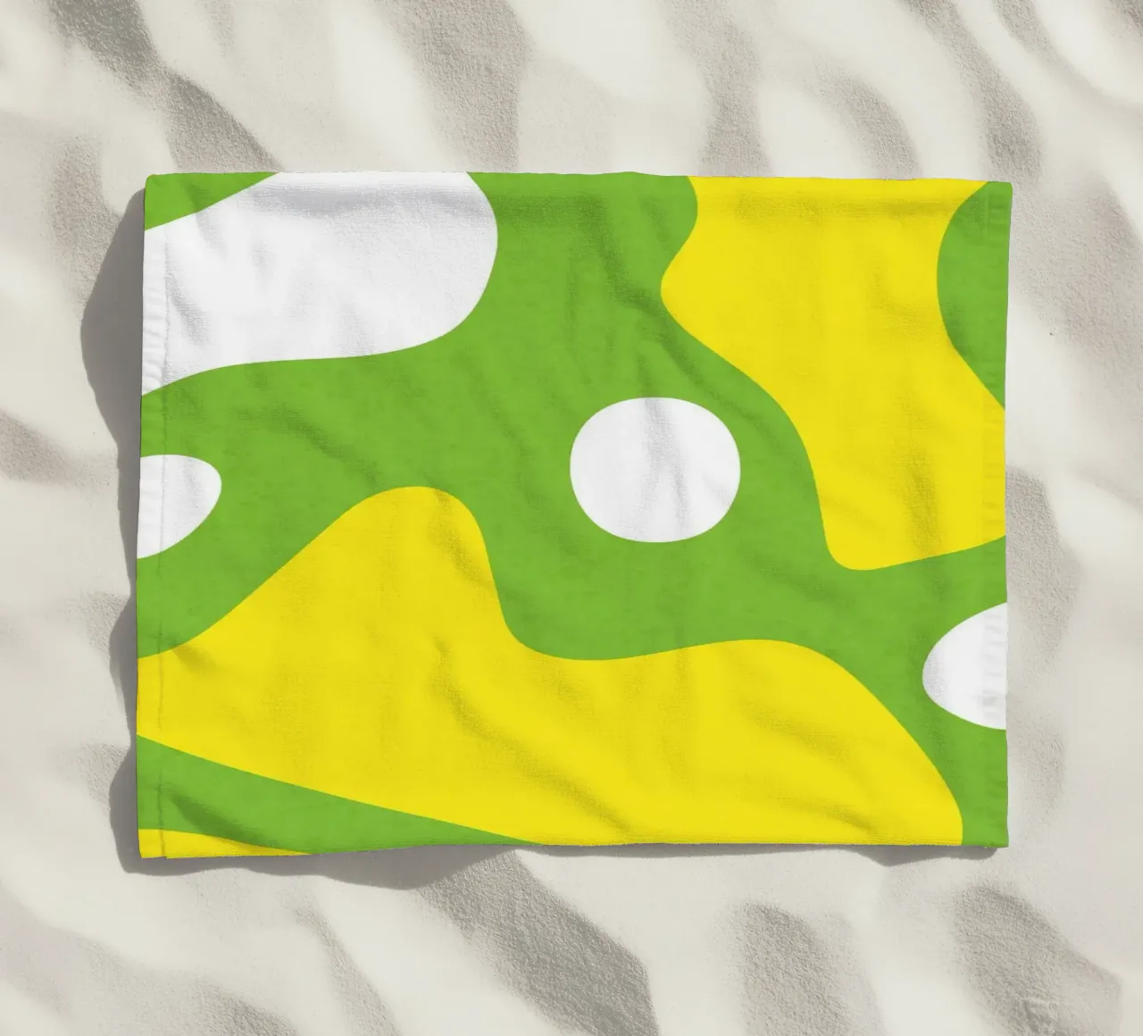 AAA63 strandhanddoek van shellybremmer -swirls