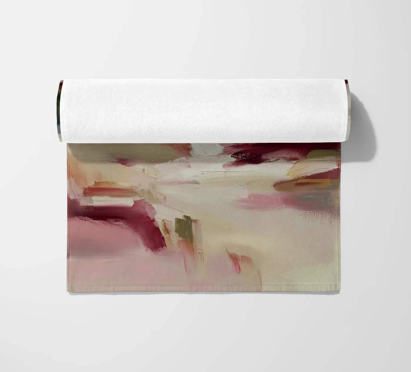 Entfernter Berg Strandtuch von M.A.Z.U.N.