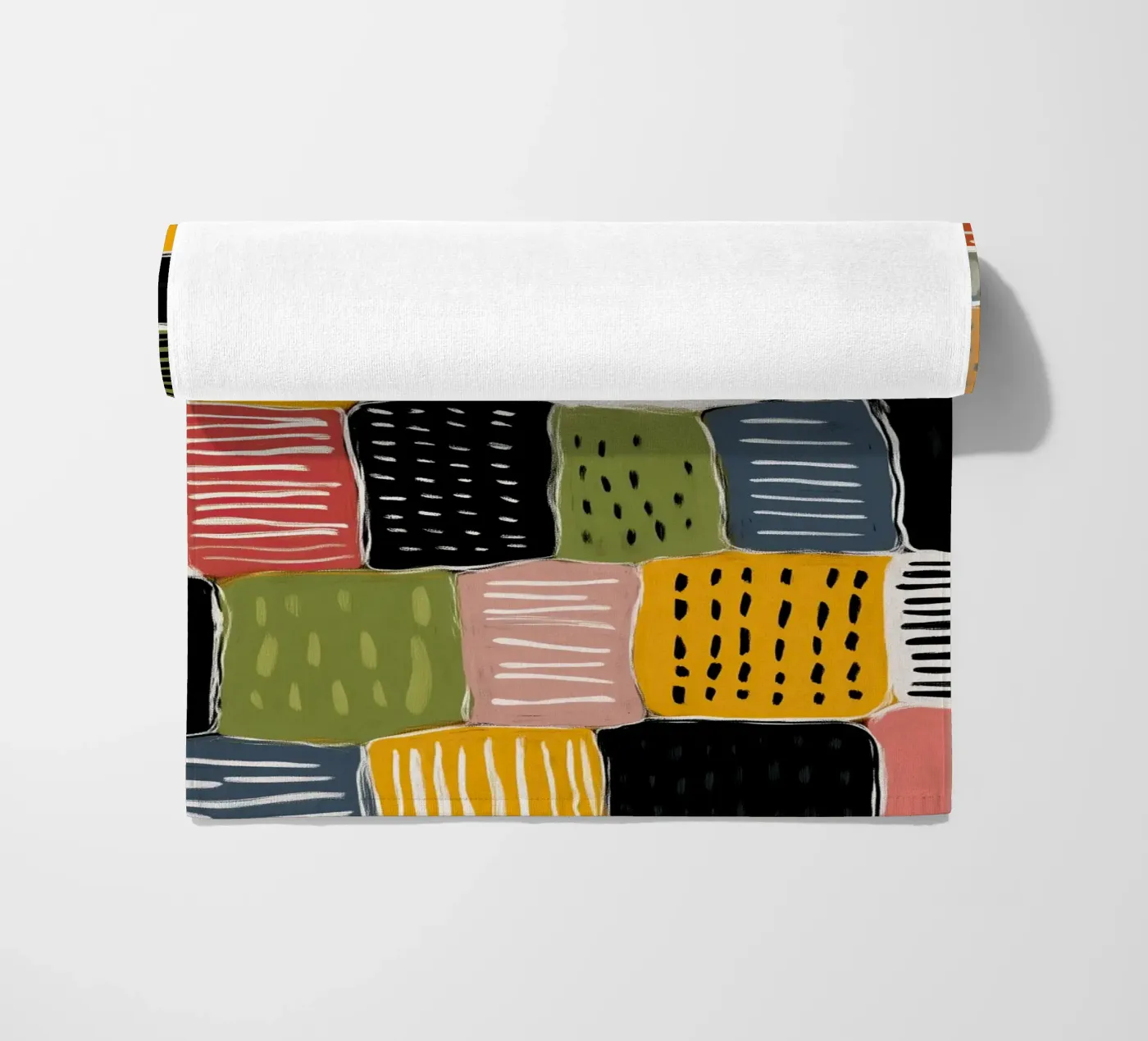 Playful Patchwork Strandtuch von Sienna Atelier