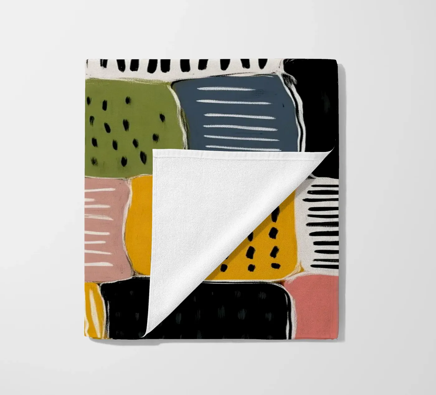 Playful Patchwork strandhanddoek van Sienna Atelier