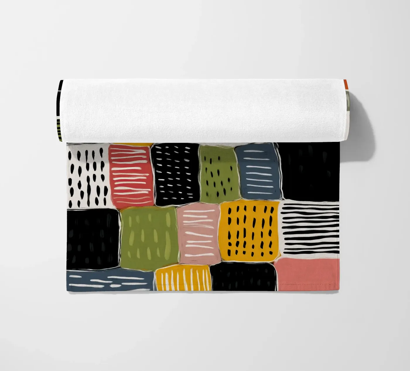 Playful Patchwork strandhanddoek van Sienna Atelier