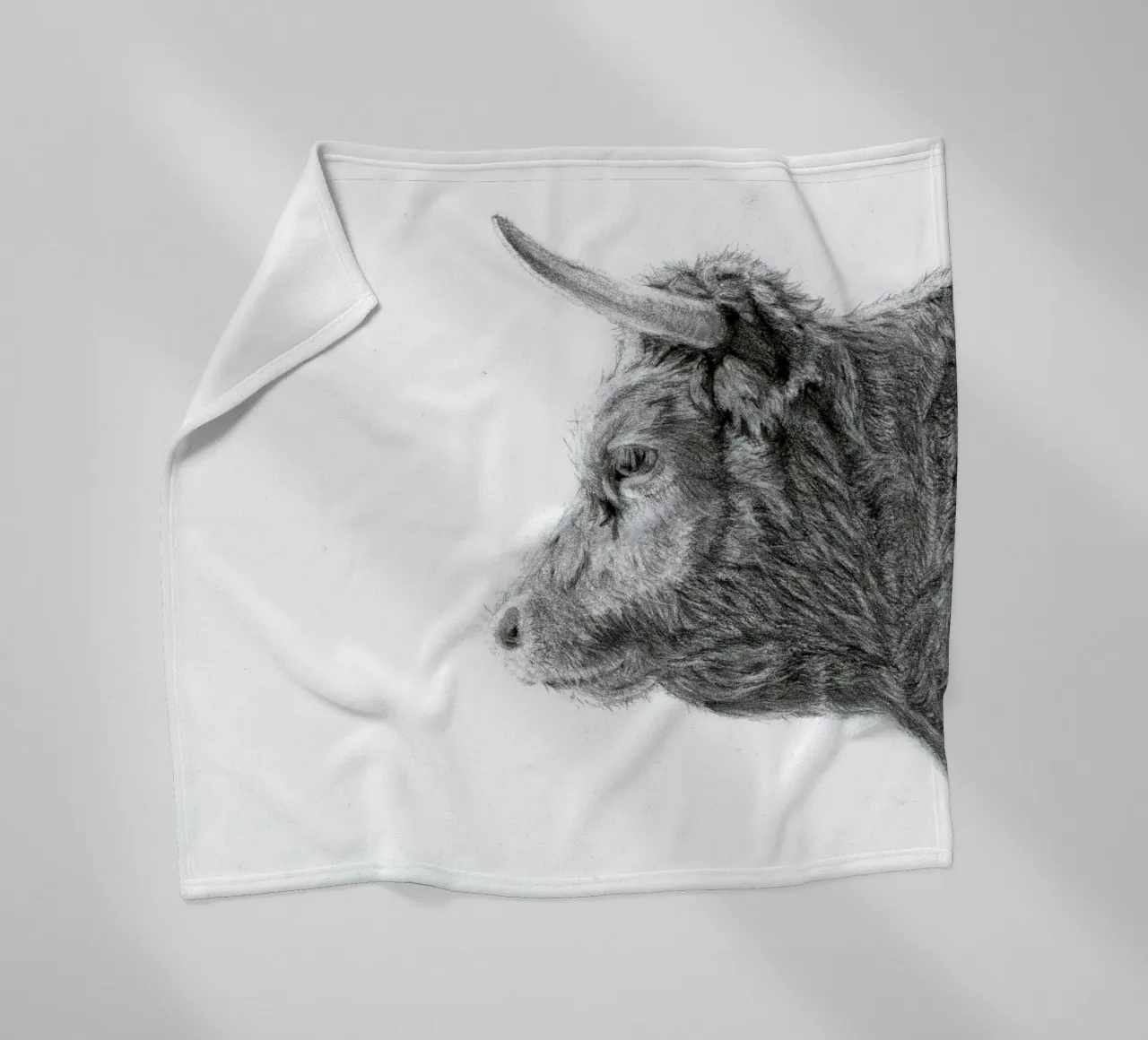 Fissando la nebbia - Ritratto di mucca a matita coperta in pile da Patruschka’s Paintings
