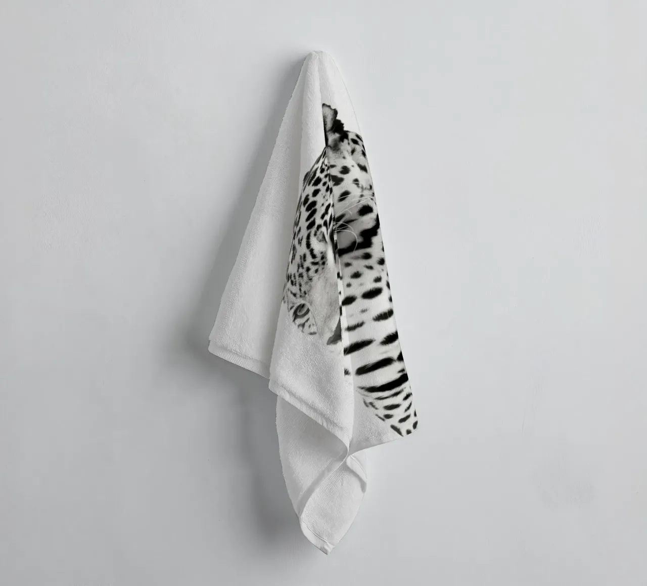 Leopard towel by PERSIE