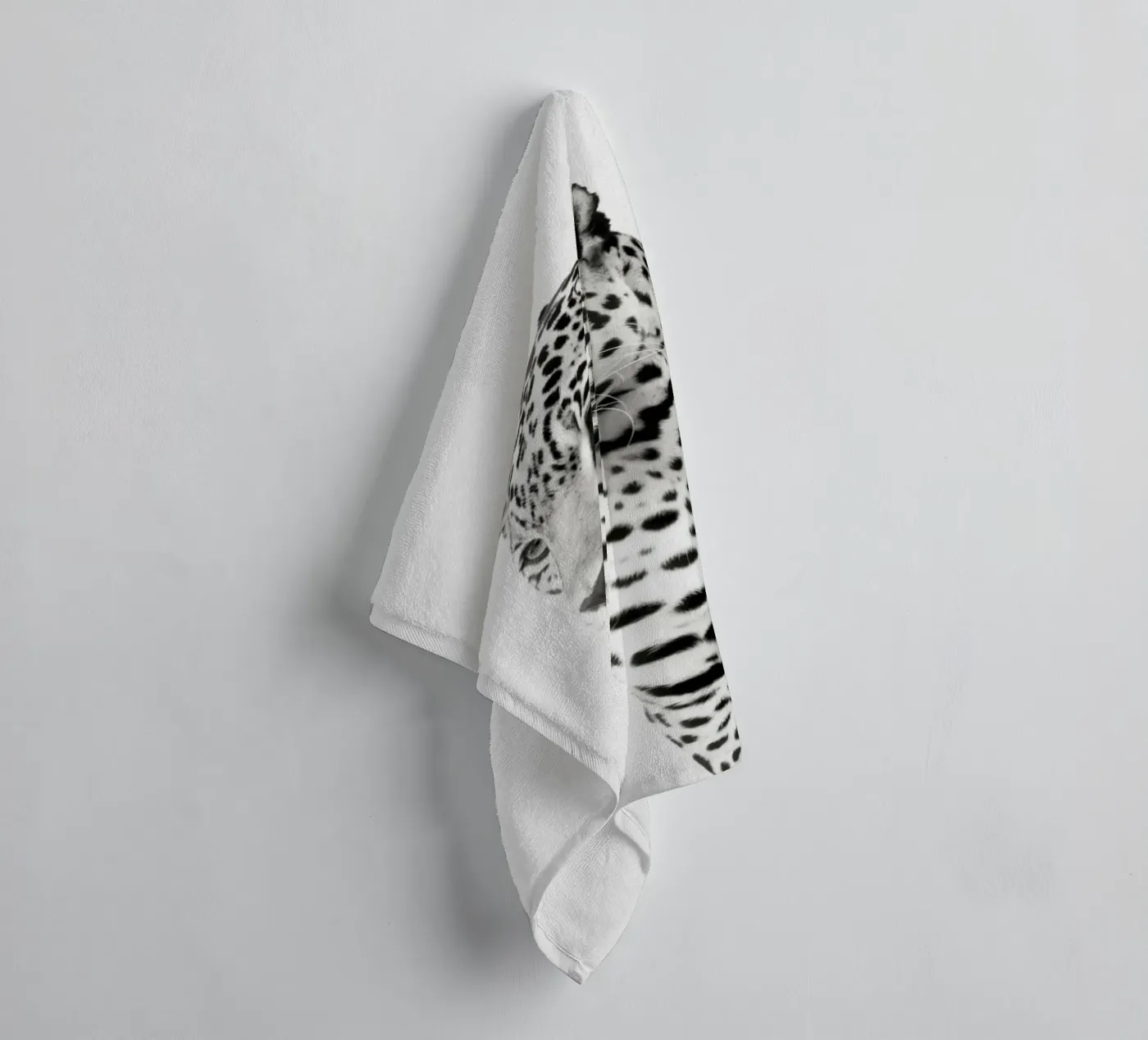 Leopard towel by PERSIE