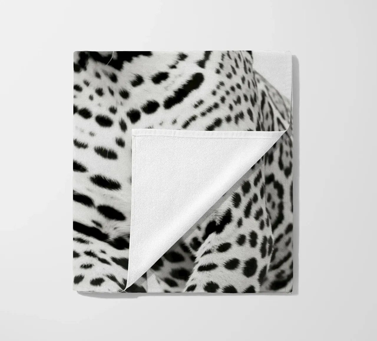 Leopardo telo mare da PERSIE