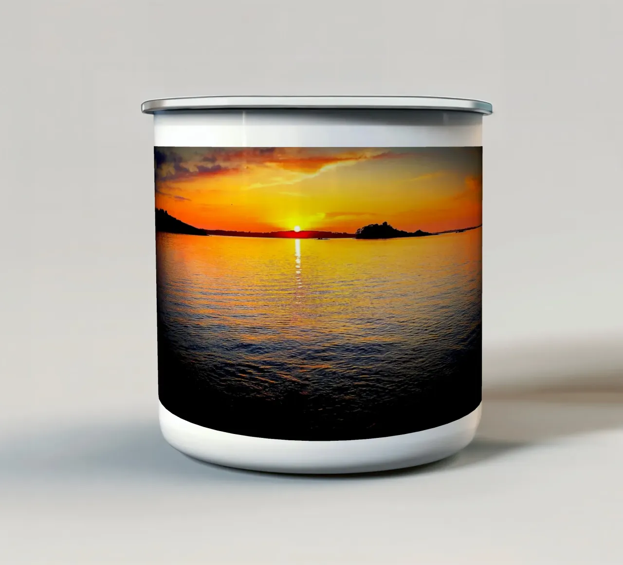 FAA21 tazza in smalto da Thierry vobmann photography