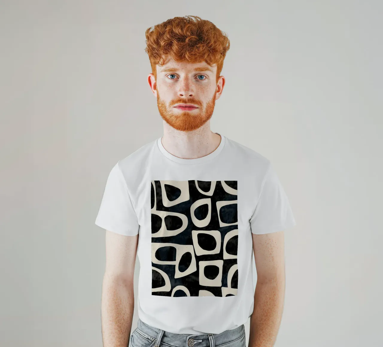 Shadowed Forms t-shirt da Nadjaa