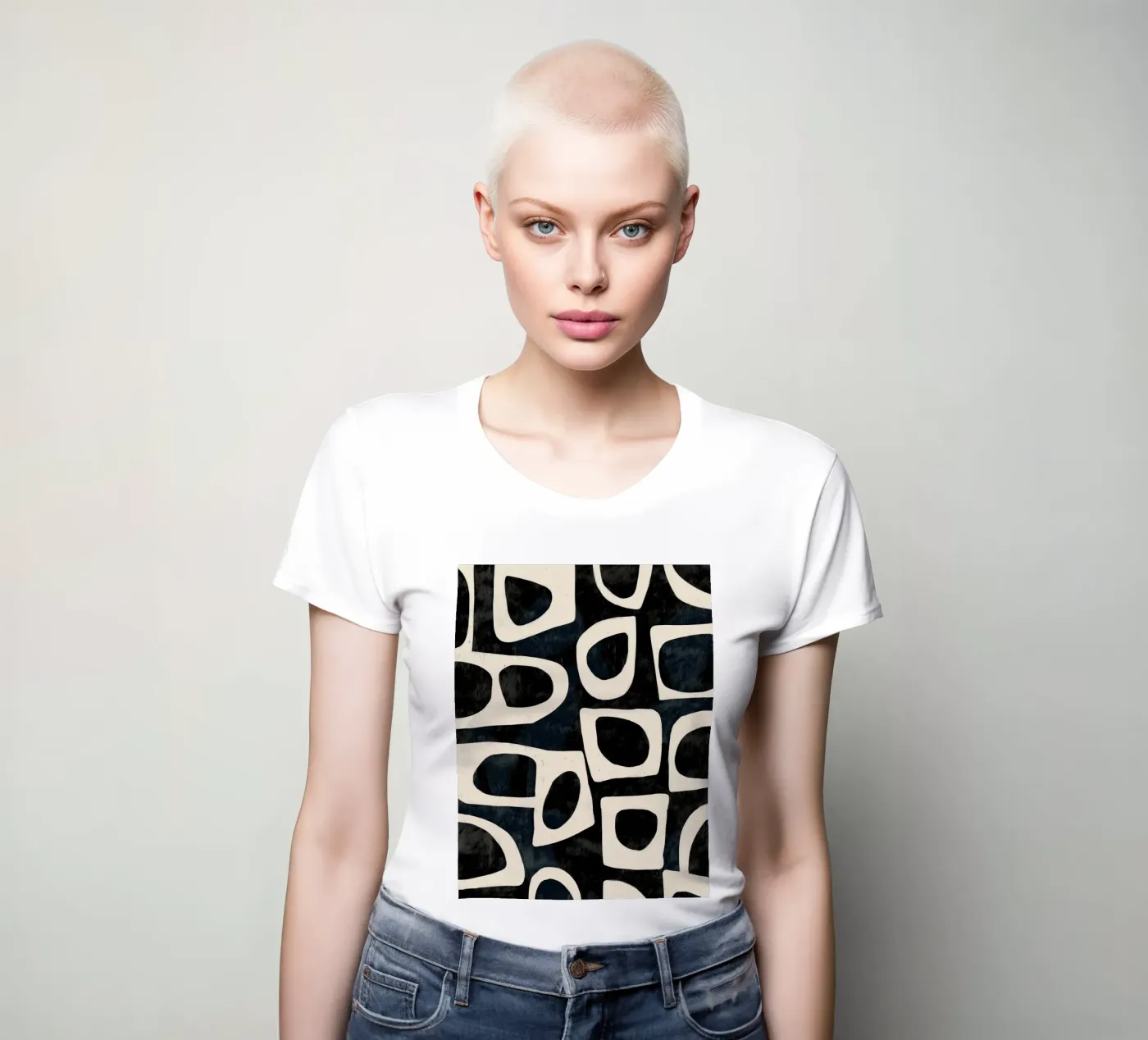 Shadowed Forms t-shirt da donna da Nadjaa