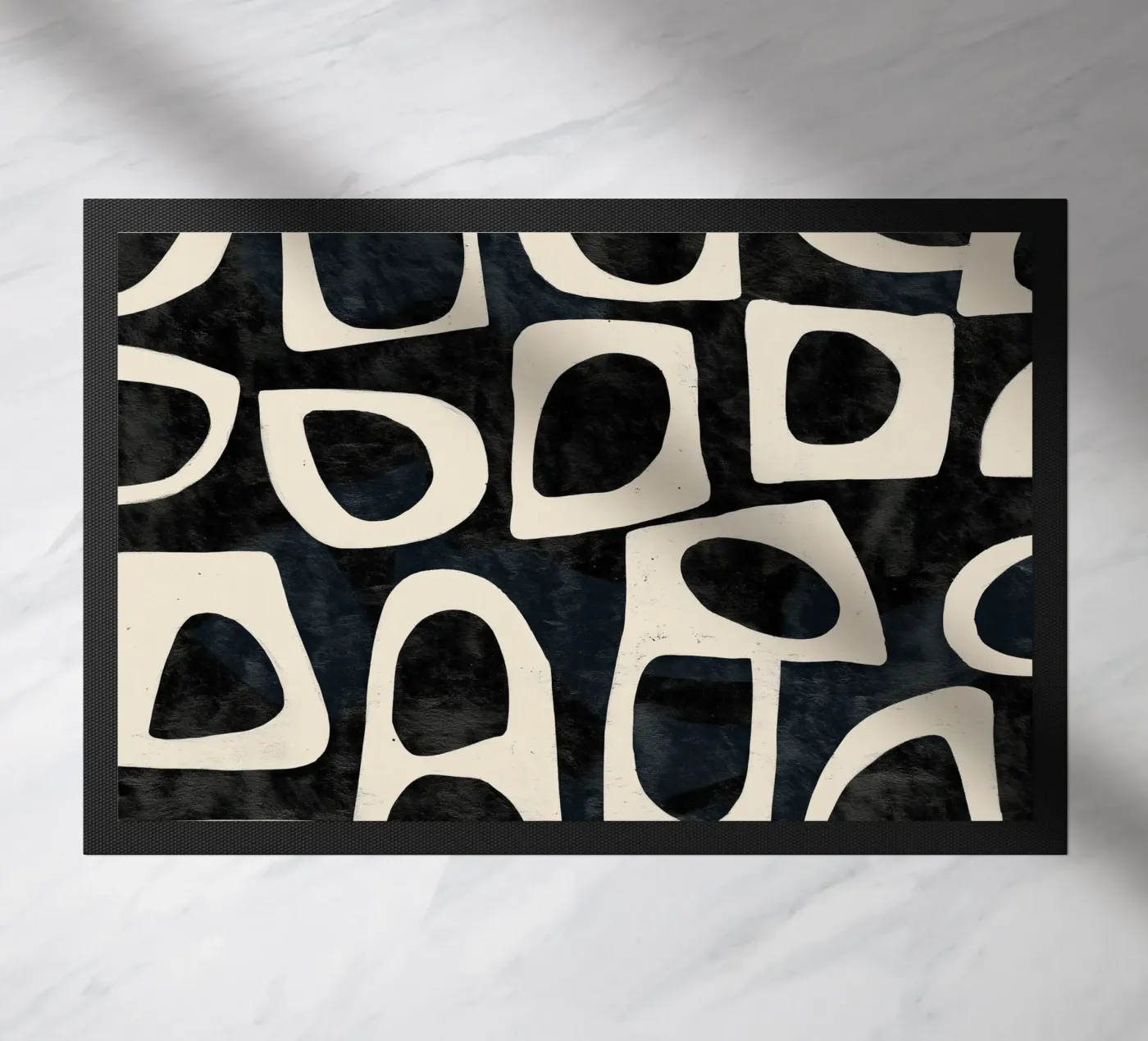 Shadowed Forms paillasson de Nadjaa