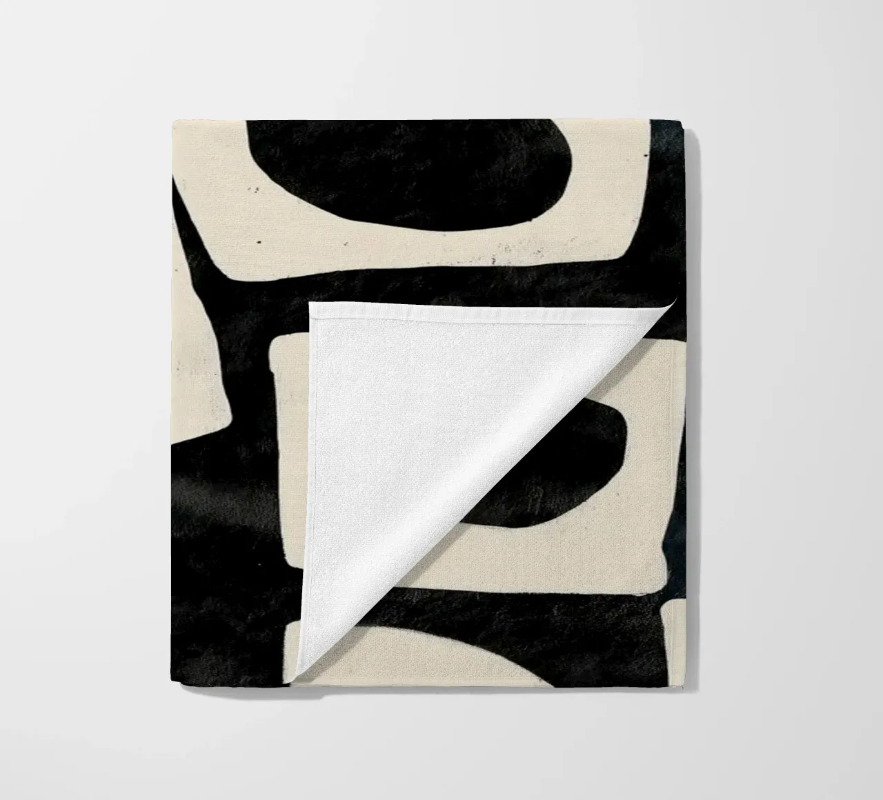 Shadowed Forms strandhanddoek van Nadjaa