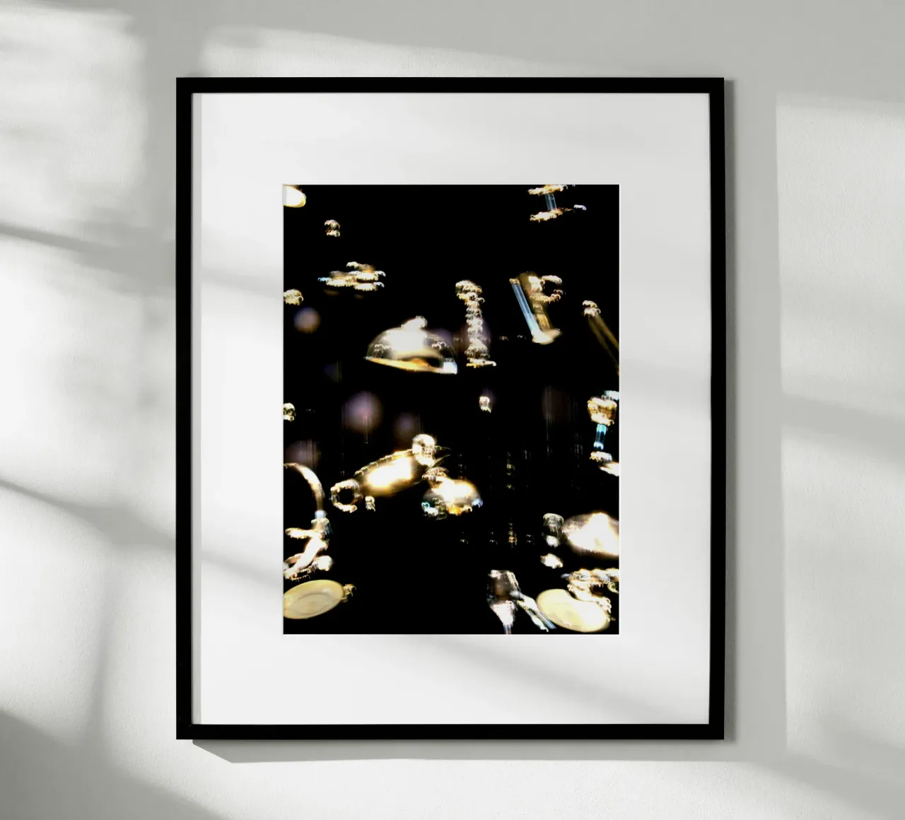 Is it shining? poster da Lise Ruault