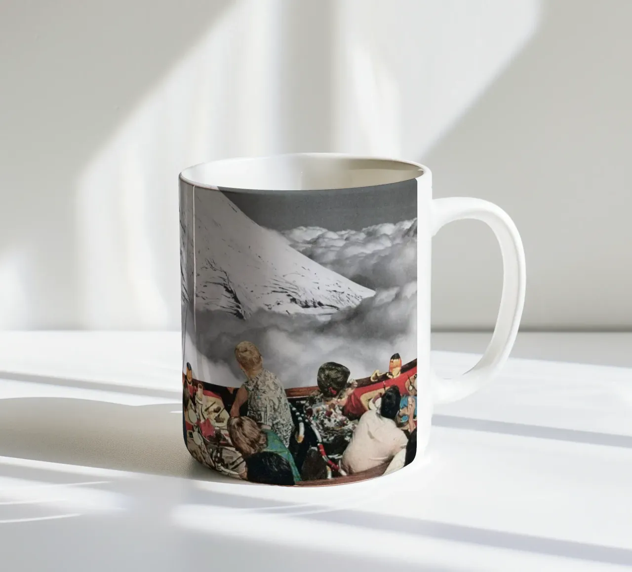 Posizione privilegiata tazza in ceramica da Cassia Beck Collage