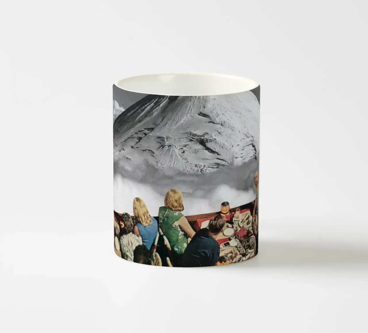 Posizione privilegiata tazza in ceramica da Cassia Beck Collage