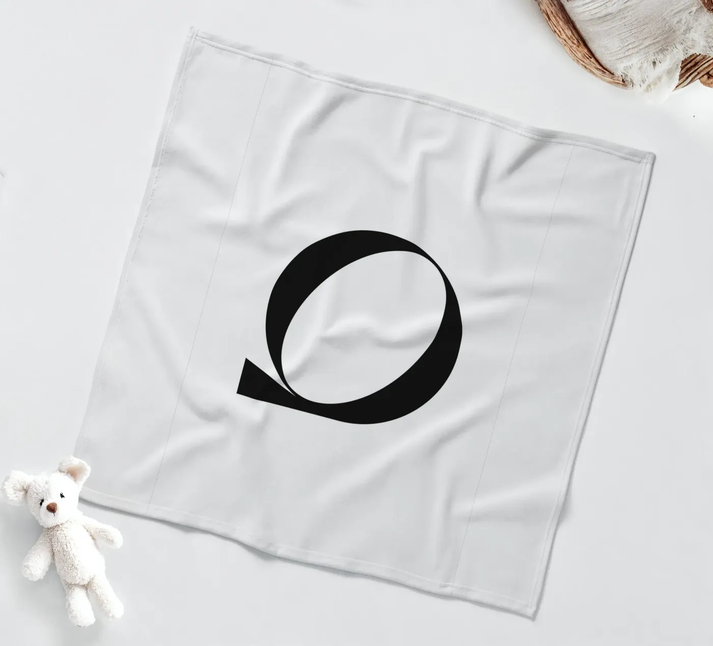 Q fleece blanket by n.4