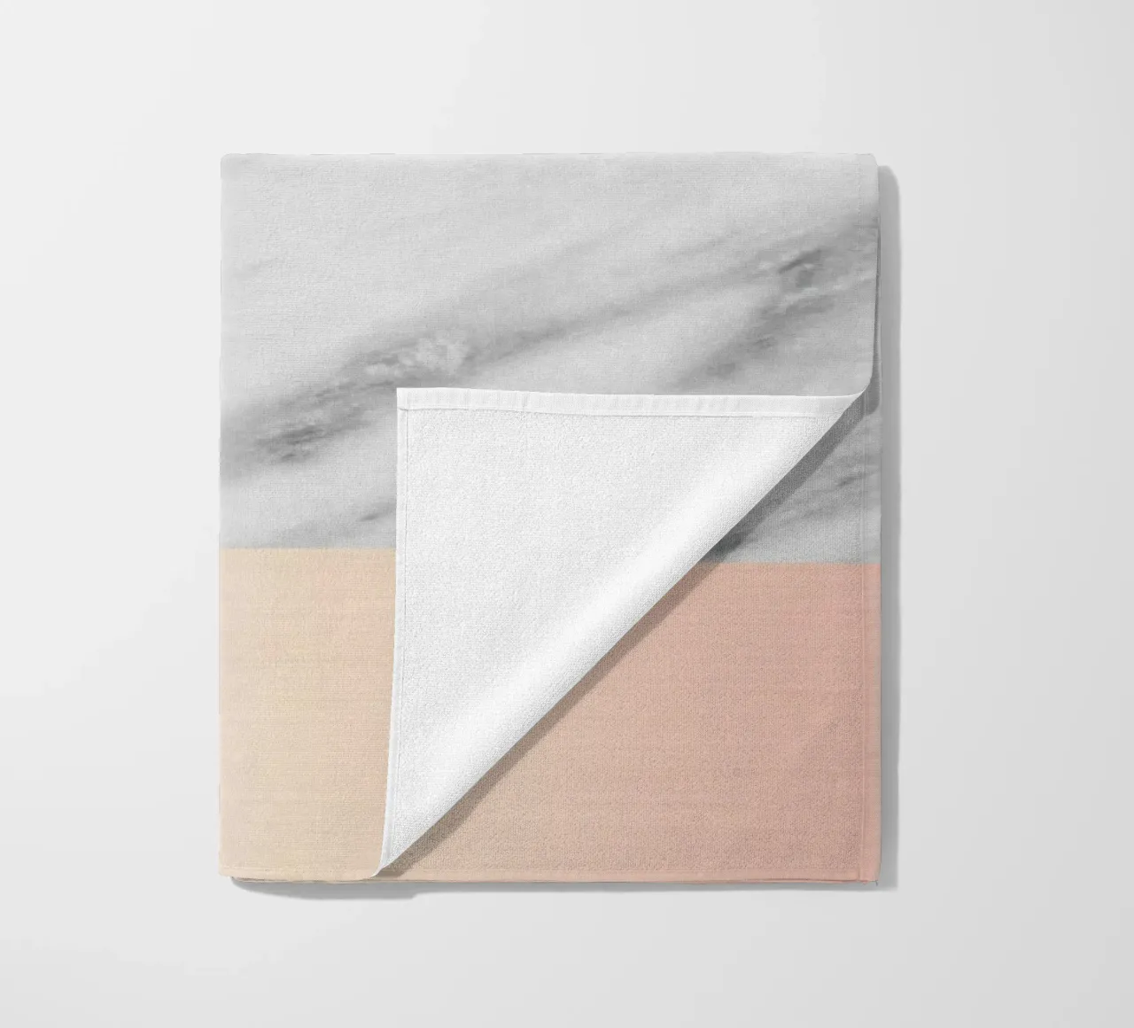 Carrara Marble Pink Edition telo mare da cafelab