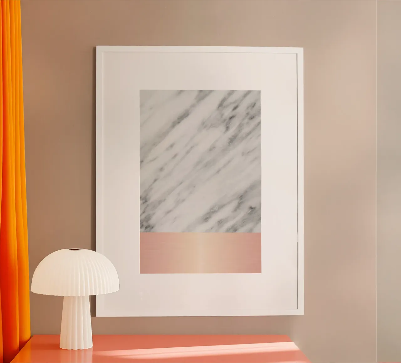 Carrara Marble Pink Edition poster con telaio in alluminio da cafelab