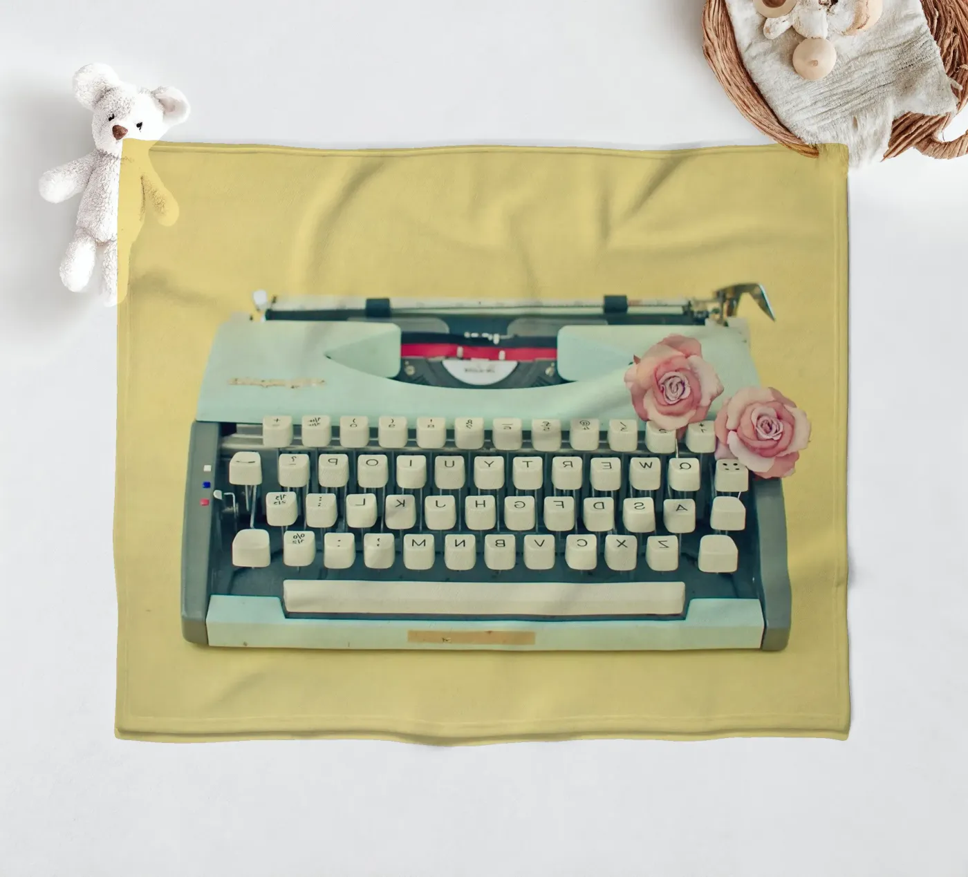 De typemachine fleecedeken van Cassia Beck Photography