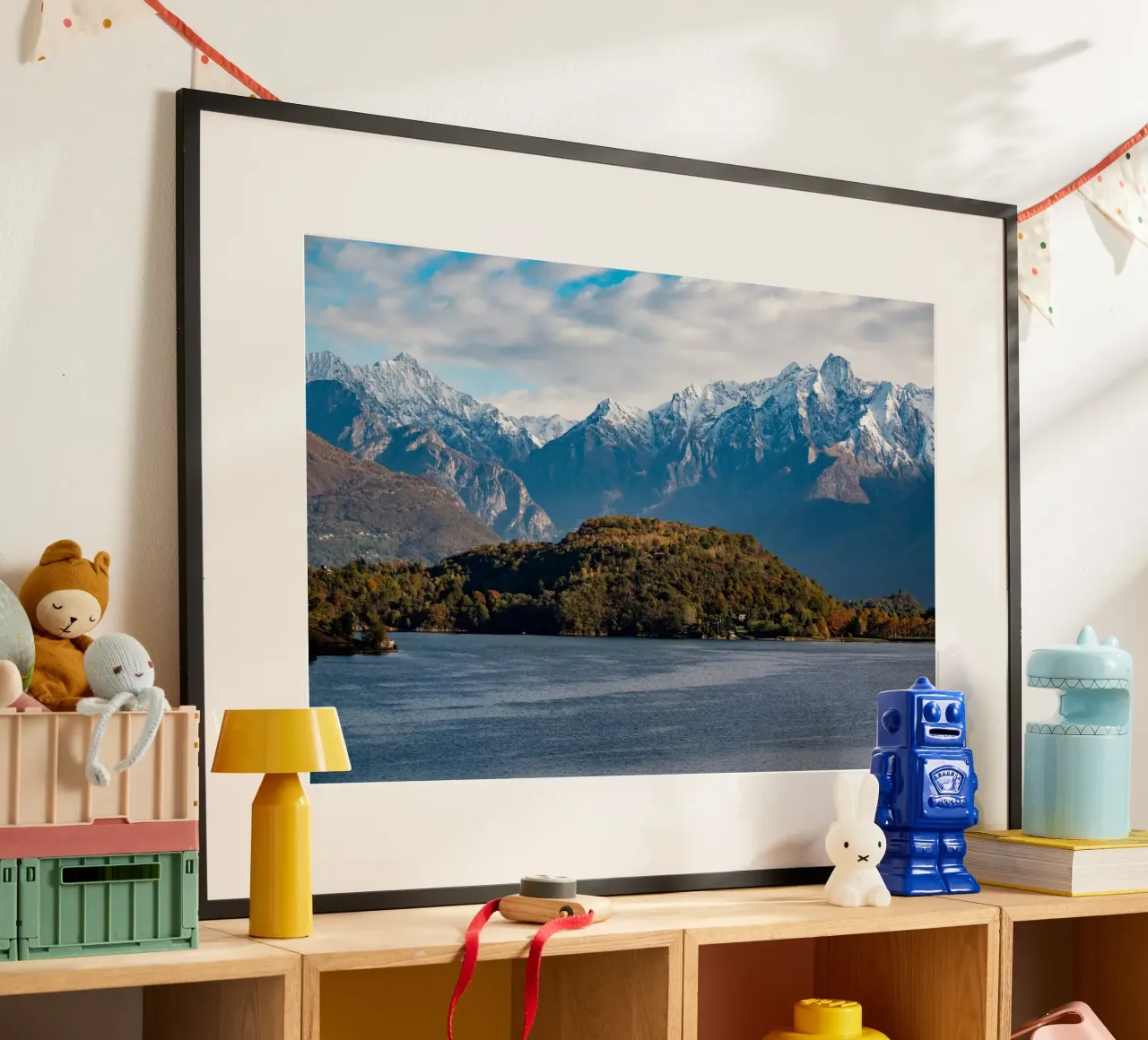Lake Como in Italy poster con telaio in legno da anderm