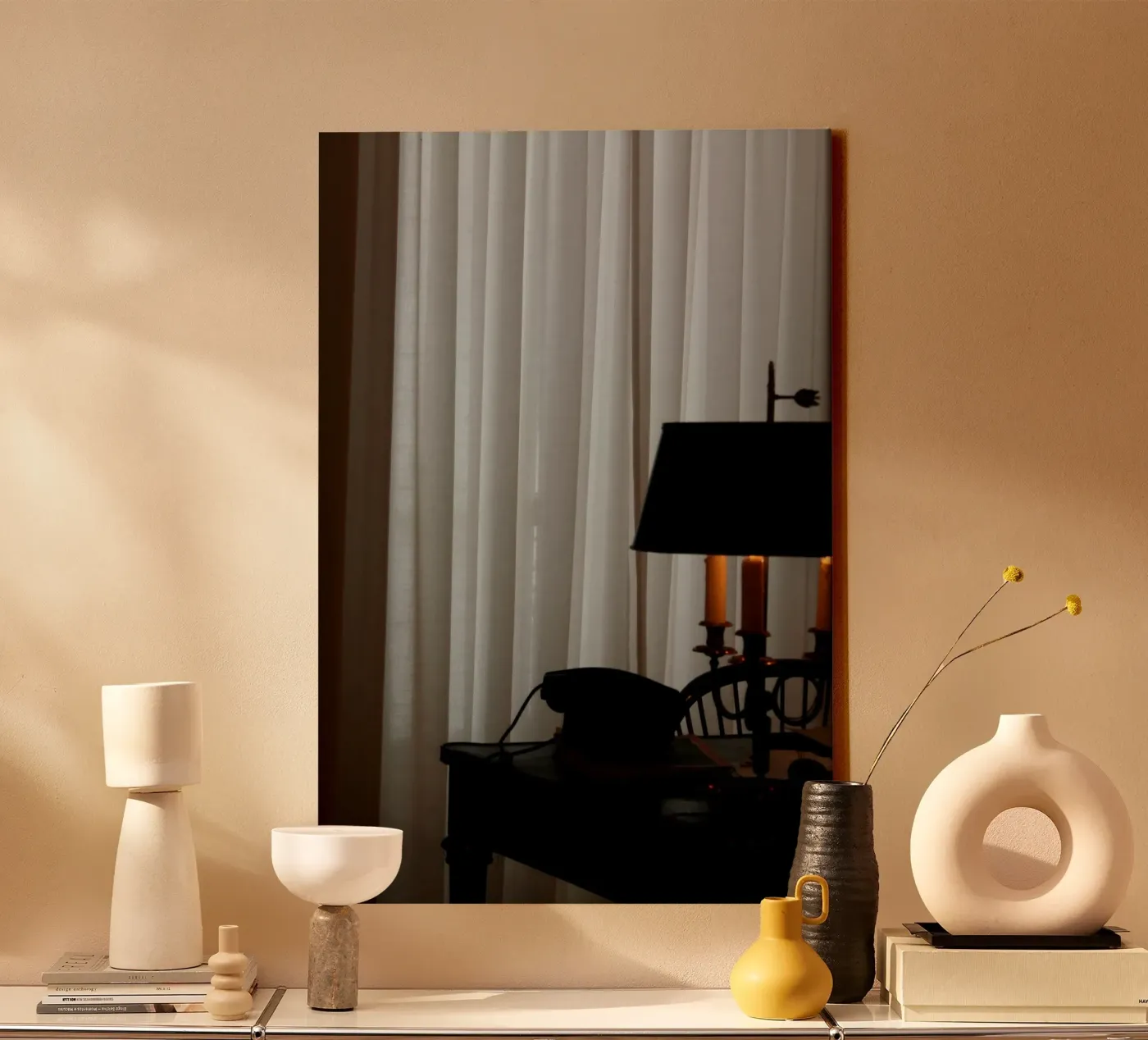Shadow canvas by Lise Ruault