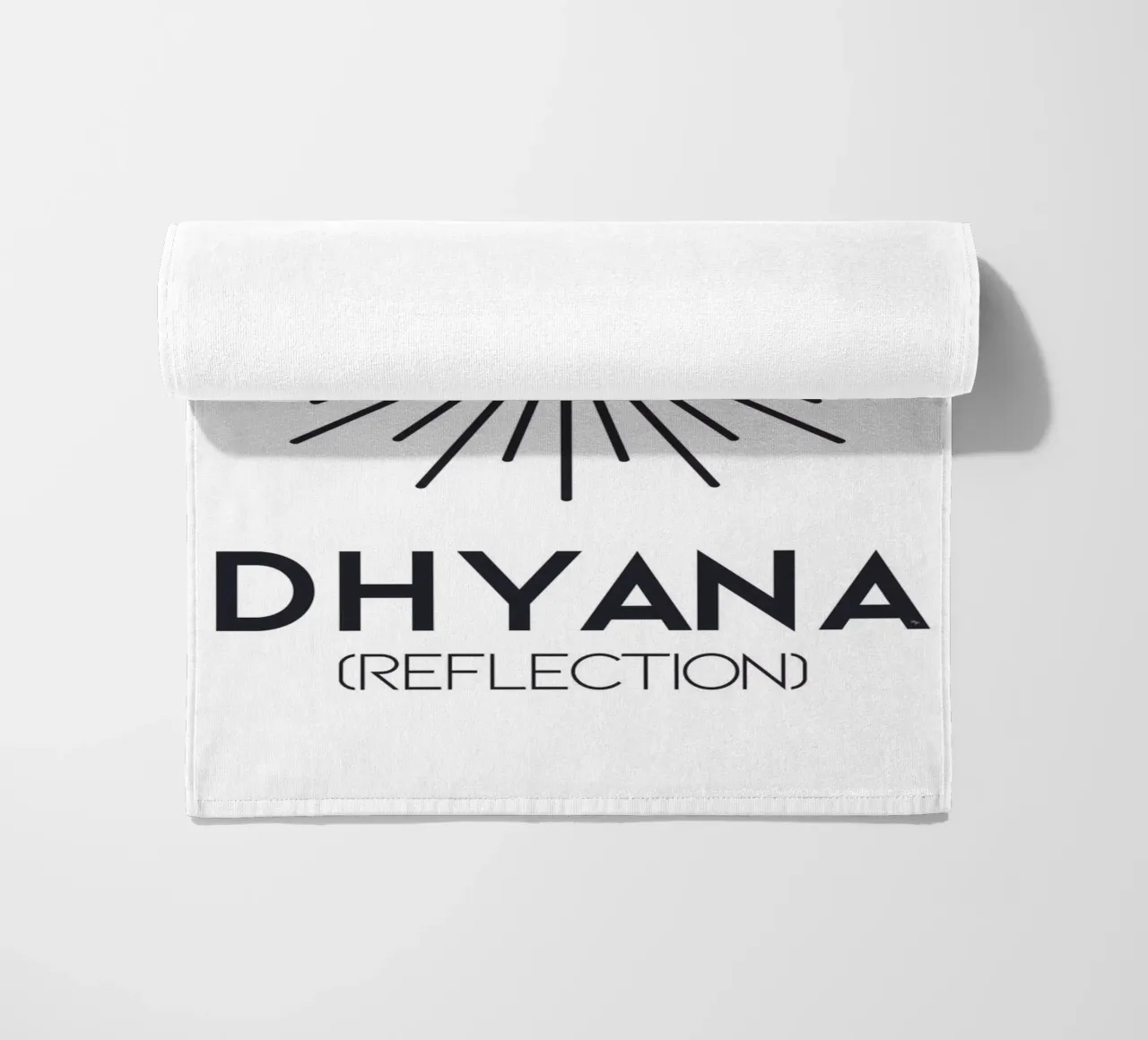 Dhyana Reflexion bösen Blick Symbol Strandtuch von Martina