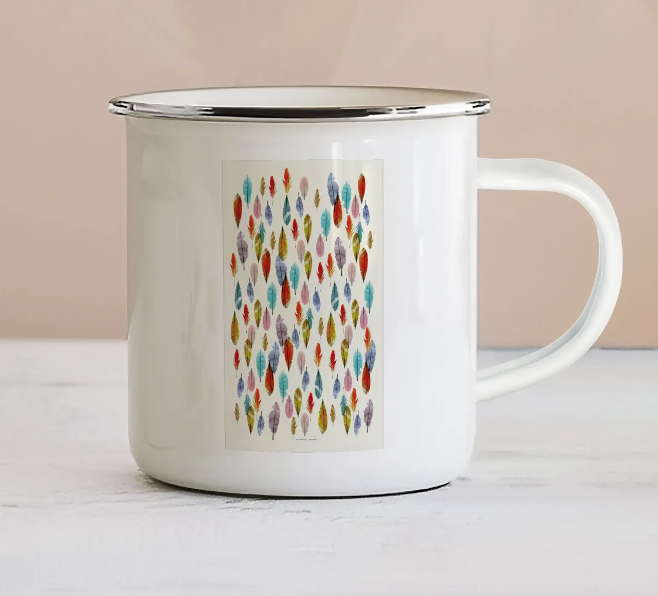 Feathers tazza in smalto da The Wall Shop