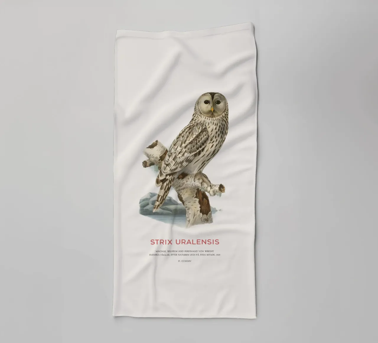 Gufo degli Urali o Strix uralensis asciugamano da bagno da Vintagrafica