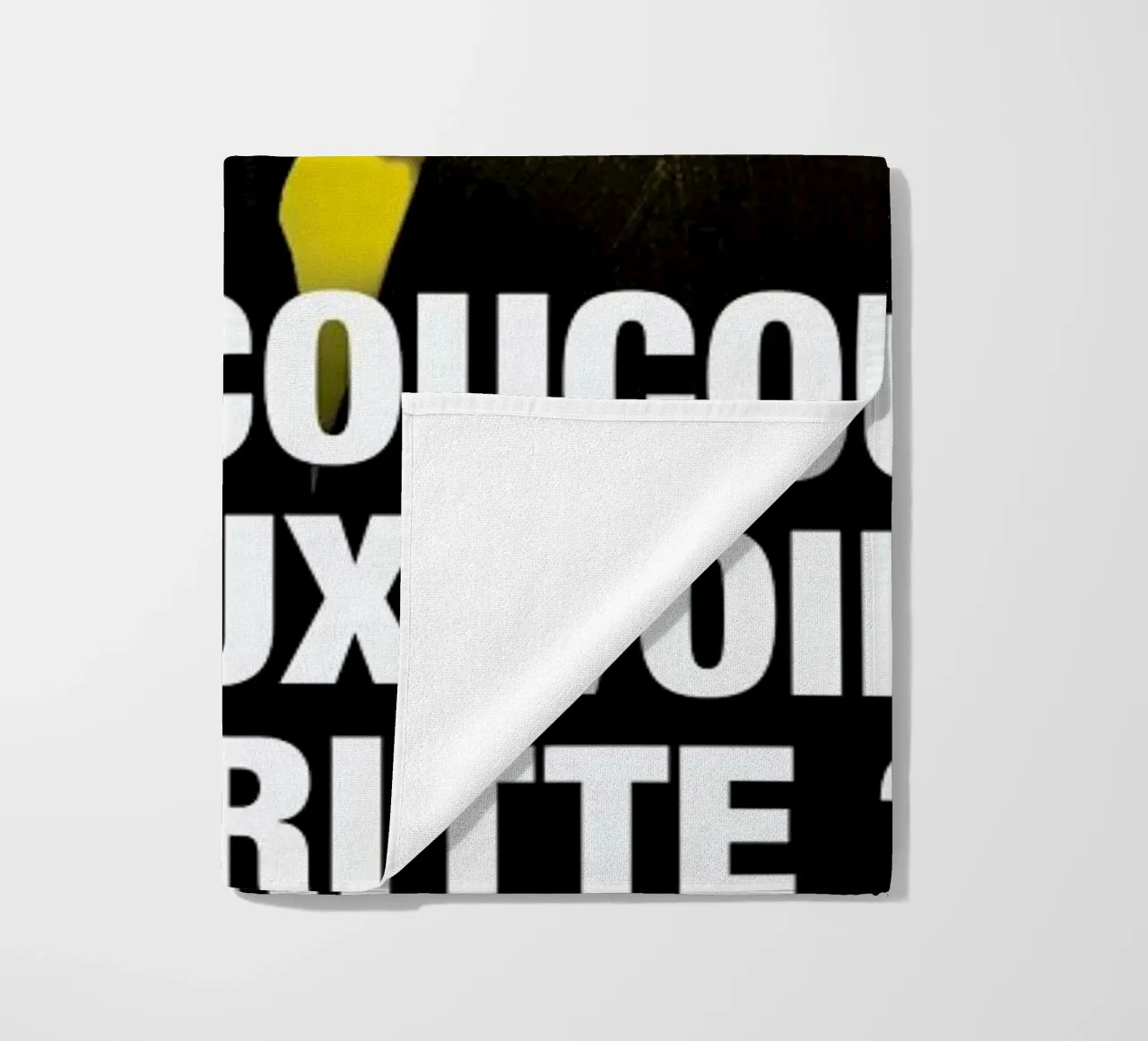 Magritte telo mare da Fists Et Lettres